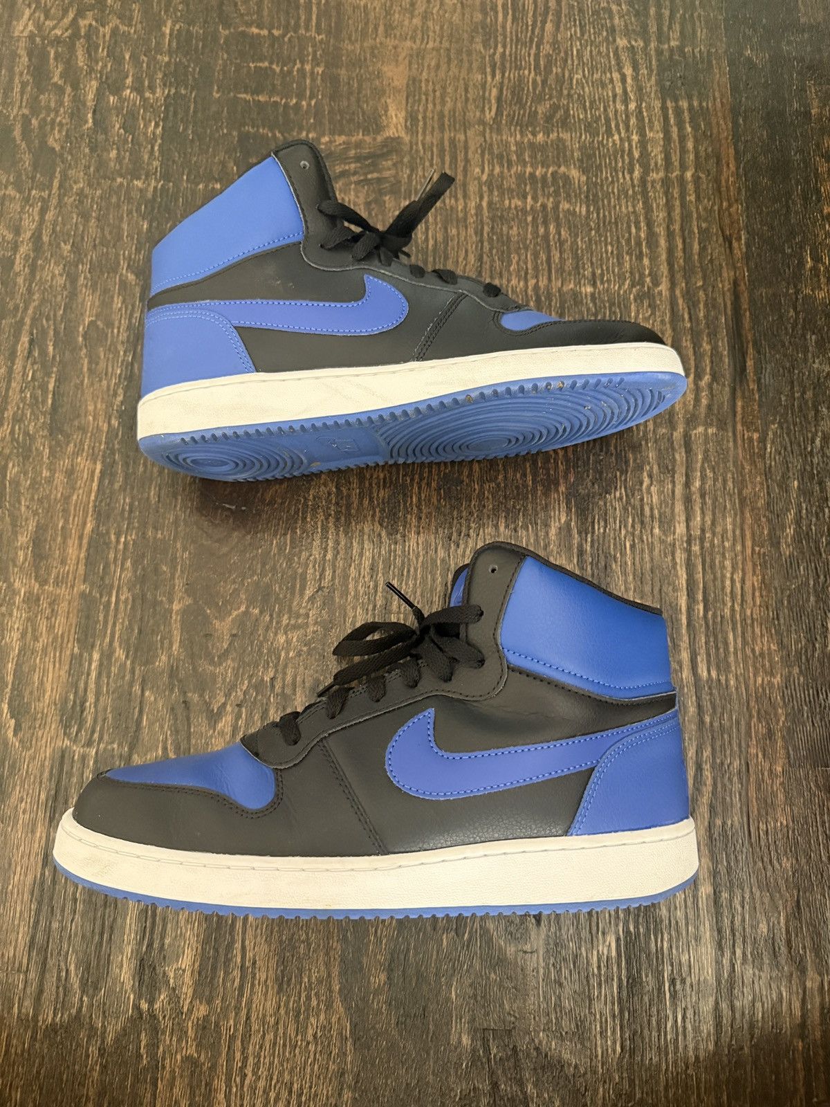 Jordan Brand Jordan 1 Mid Top Black Royal Size US 10.5 / EU 43-44 - 2 Thumbnail