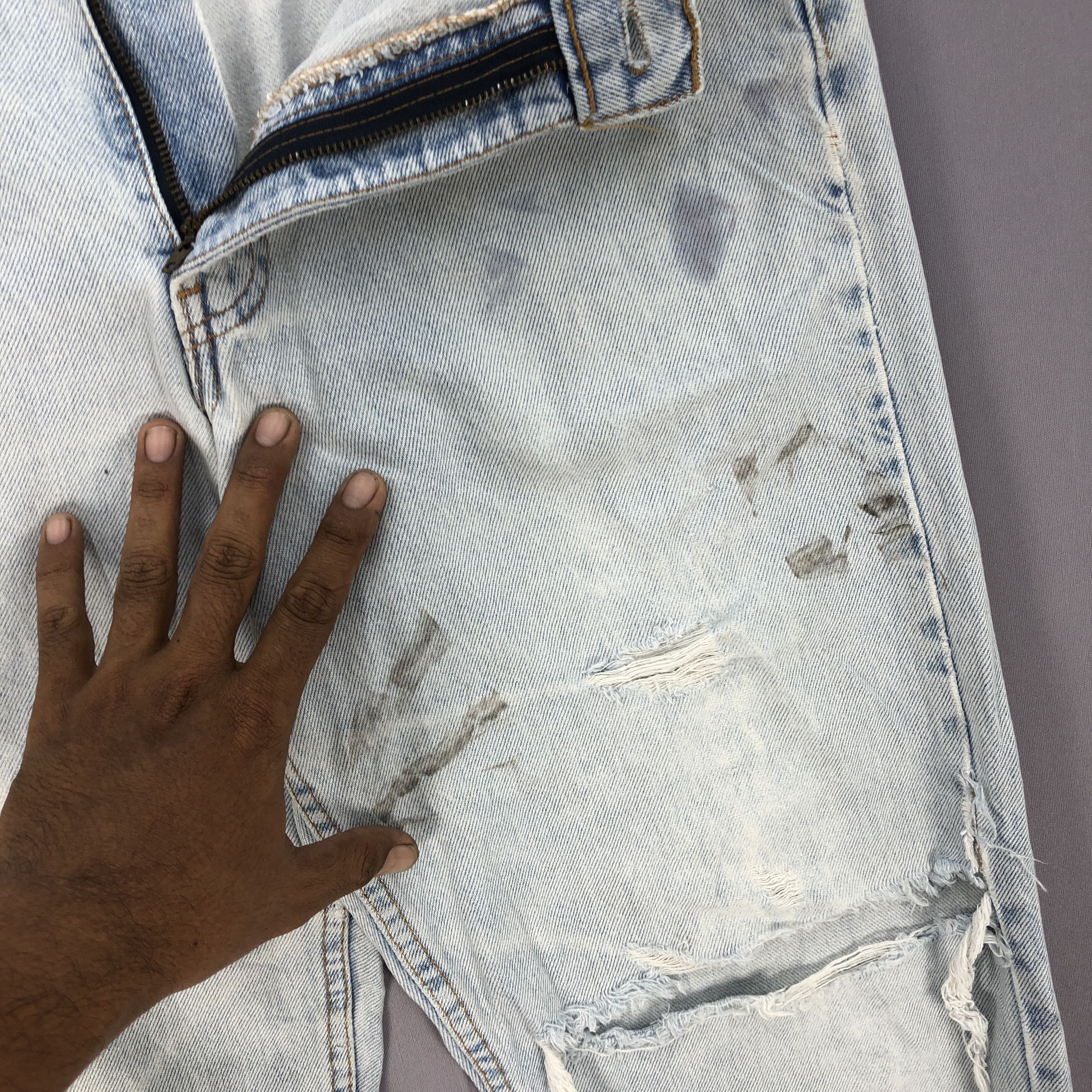 Levi's Vintage Levis 550 Jeans Levi's Ripped Light Wash Denim Size 28" / US 6 / IT 42 - 10 Thumbnail