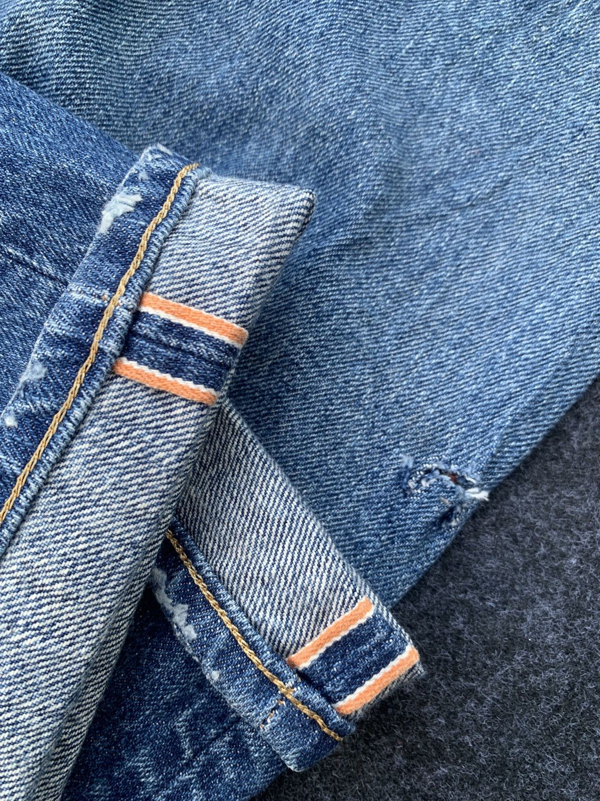 Edwin Distressed Edwin 505 selvedge oren. Size US 28 / EU 44 - 3 Thumbnail