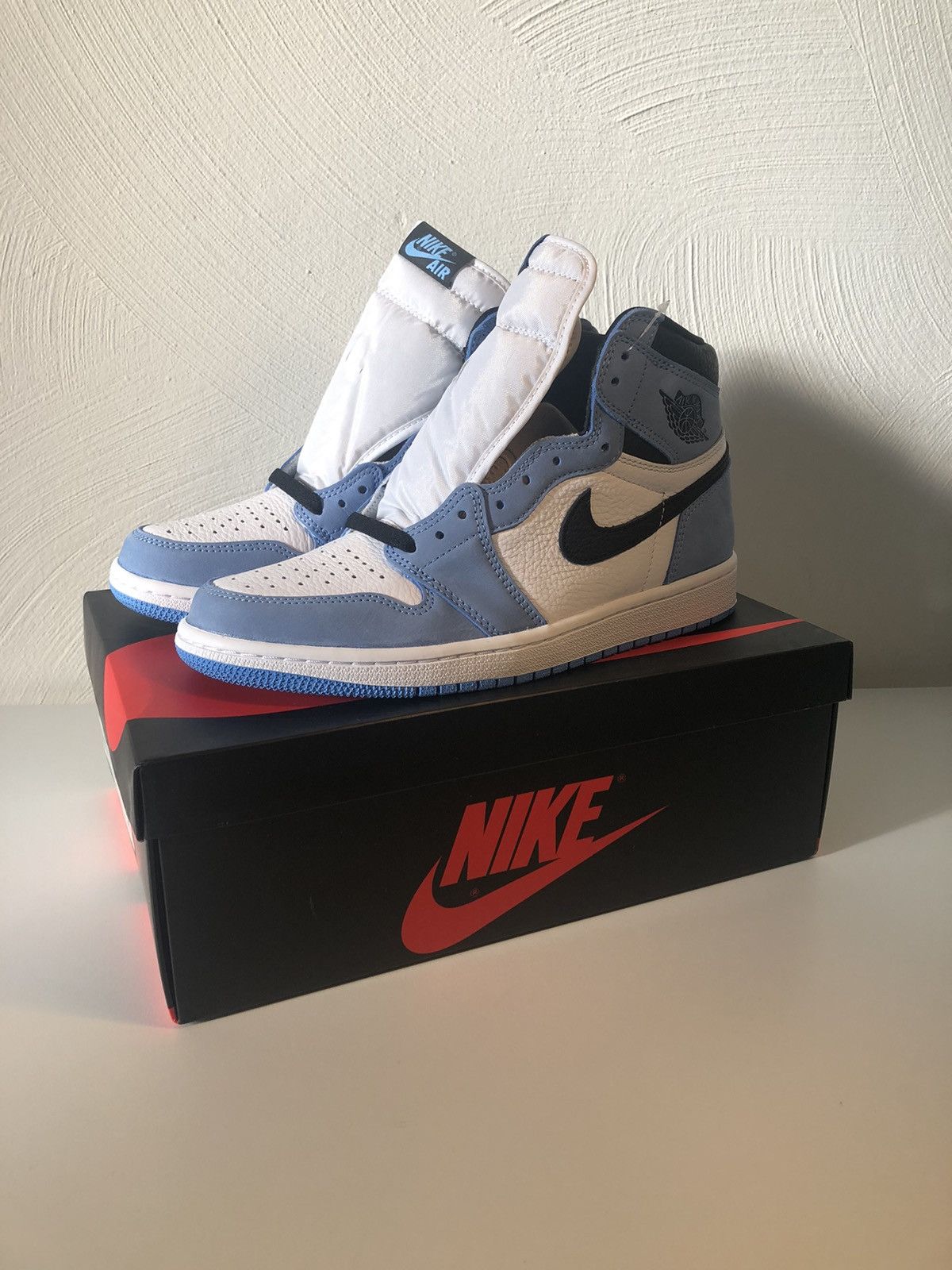 Jordan Brand × Nike Jordan 1 Retro High OG University Blue Size US 8.5 / EU 41-42 - 1 Thumbnail