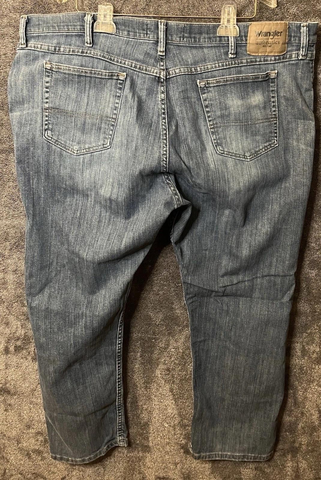 Wrangler Wrangler 42x28 Jeans Straight Leg Light Wash Stretch Denim Size US 42 / EU 58 - 2 Thumbnail