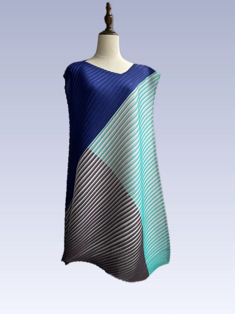 Issey Miyake Issey Miyake Color block dress Size XXL / US 16-18 / IT 52-54 - 1 Thumbnail