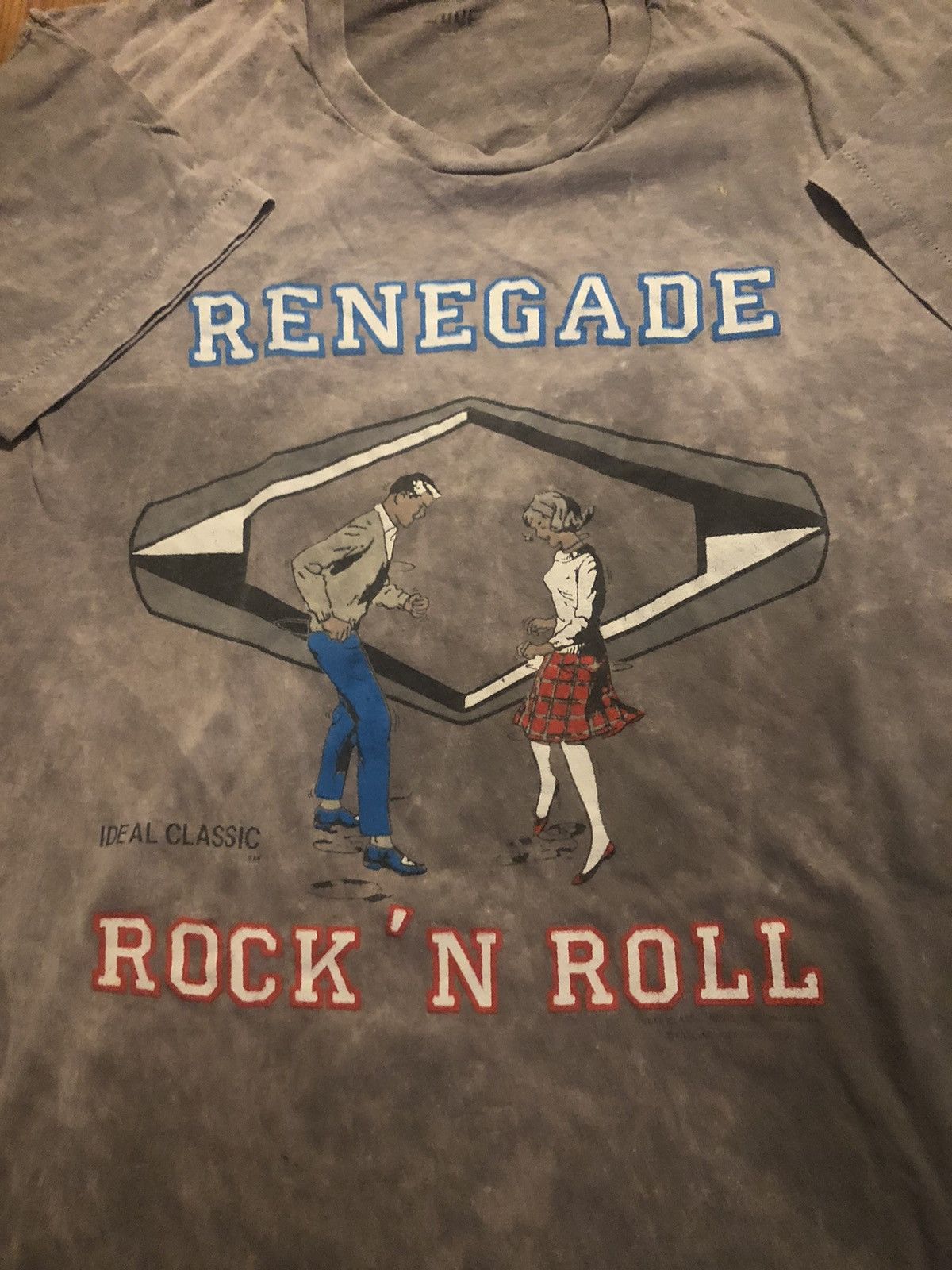 Vintage Vintage 1987 Renegade Rock & Roll T Shirt S/L Size US L / EU 52-54 / 3 - 2 Thumbnail