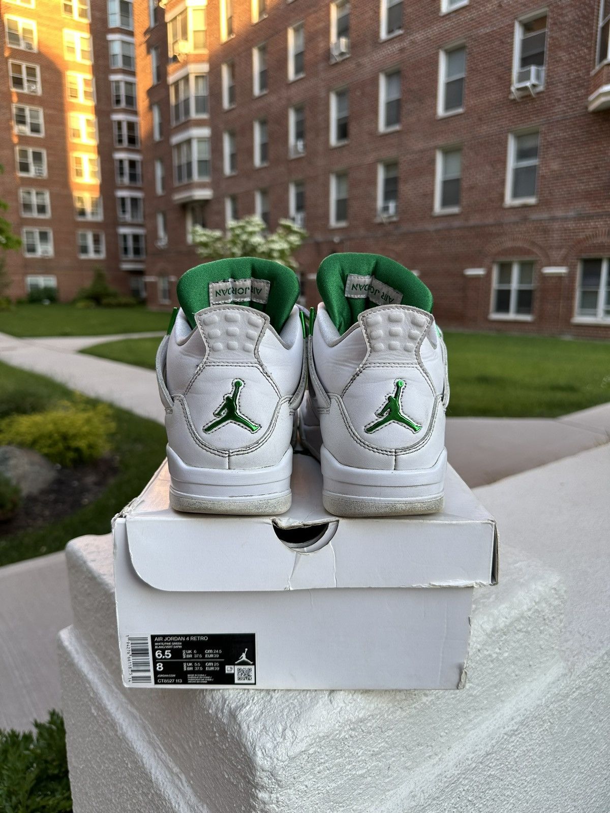 Nike metallic green jordan 4 Size US 6.5 / EU 39-40 - 4 Thumbnail