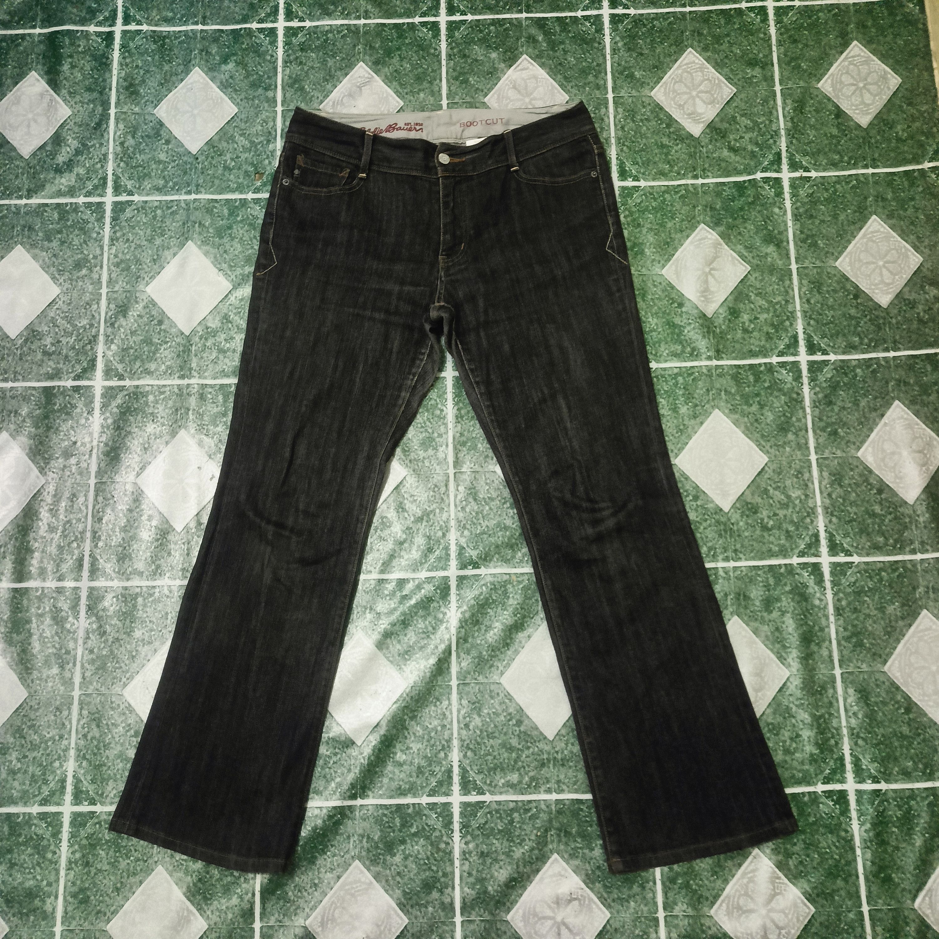 Eddie Bauer Japanese brand Eddie Bauer Bootcut Stretchable Black Jeans Size US 33 - 1 Thumbnail