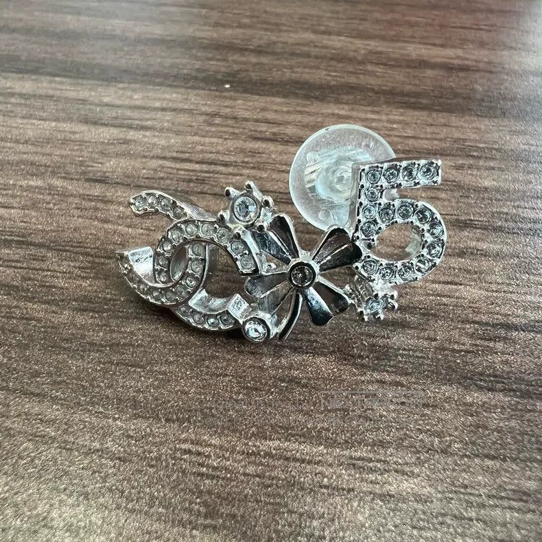 Chanel Chanel 23P silver full diamond earrings Size ONE SIZE - 3 Thumbnail