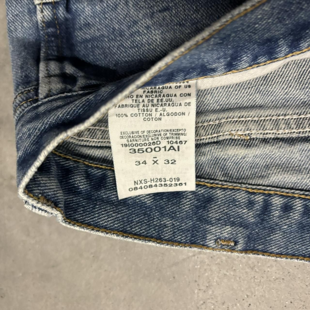 Japanese Brand × Vintage Crazy Vintage Y2K/2000s Grunge Medium Wash Essential Denim Jeans! Size US 34 / EU 50 - 8 Thumbnail