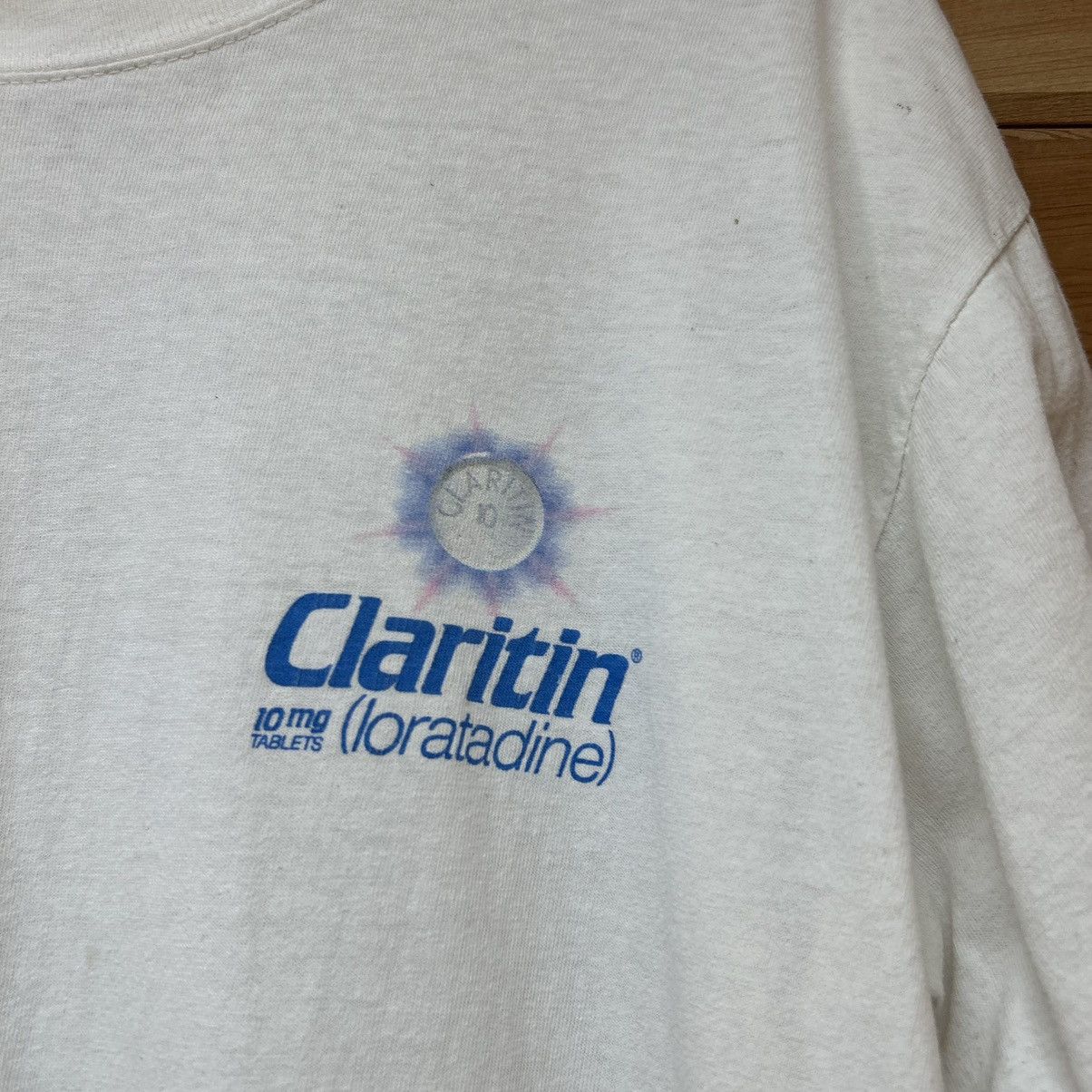 Vintage Vintage 90s Claritin Allergy Drug Cyclist Graphic T Shirt Size US L / EU 52-54 / 3 - 10 Thumbnail