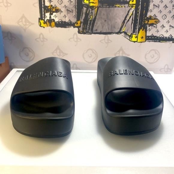 Balenciaga New Balenciaga WOMEN'S CHUNKY SLIDE SANDAL IN BLACK rubber S Size US 10.5 / IT 40.5 - 8 Thumbnail