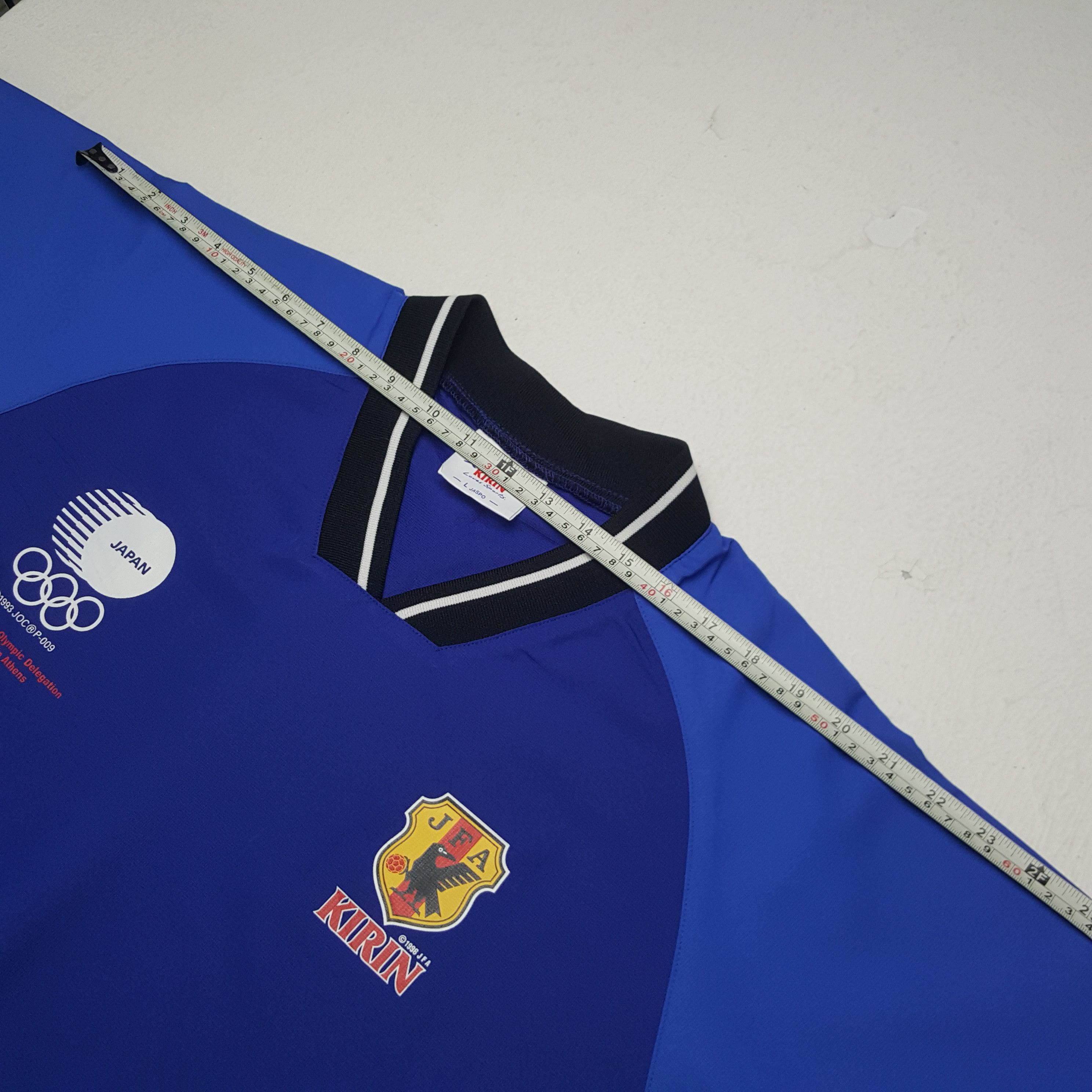 Vintage Vintage Kirin Japanese Football Sweatshirt Size US L / EU 52-54 / 3 - 5 Thumbnail