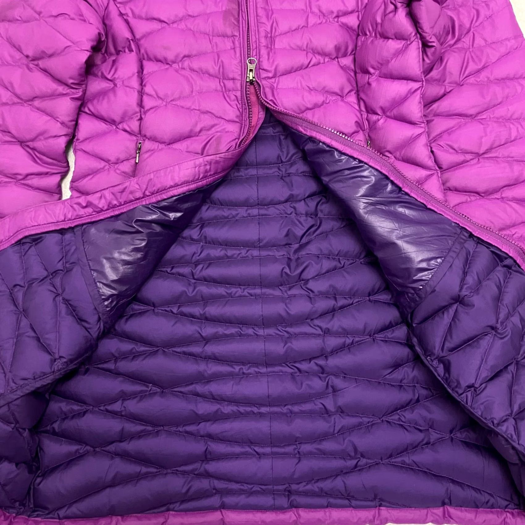Patagonia Patagonia Jacket Womens Medium Purple Goose Down Lightweight Long Coat Size M / US 6-8 / IT 42-44 - 3 Thumbnail