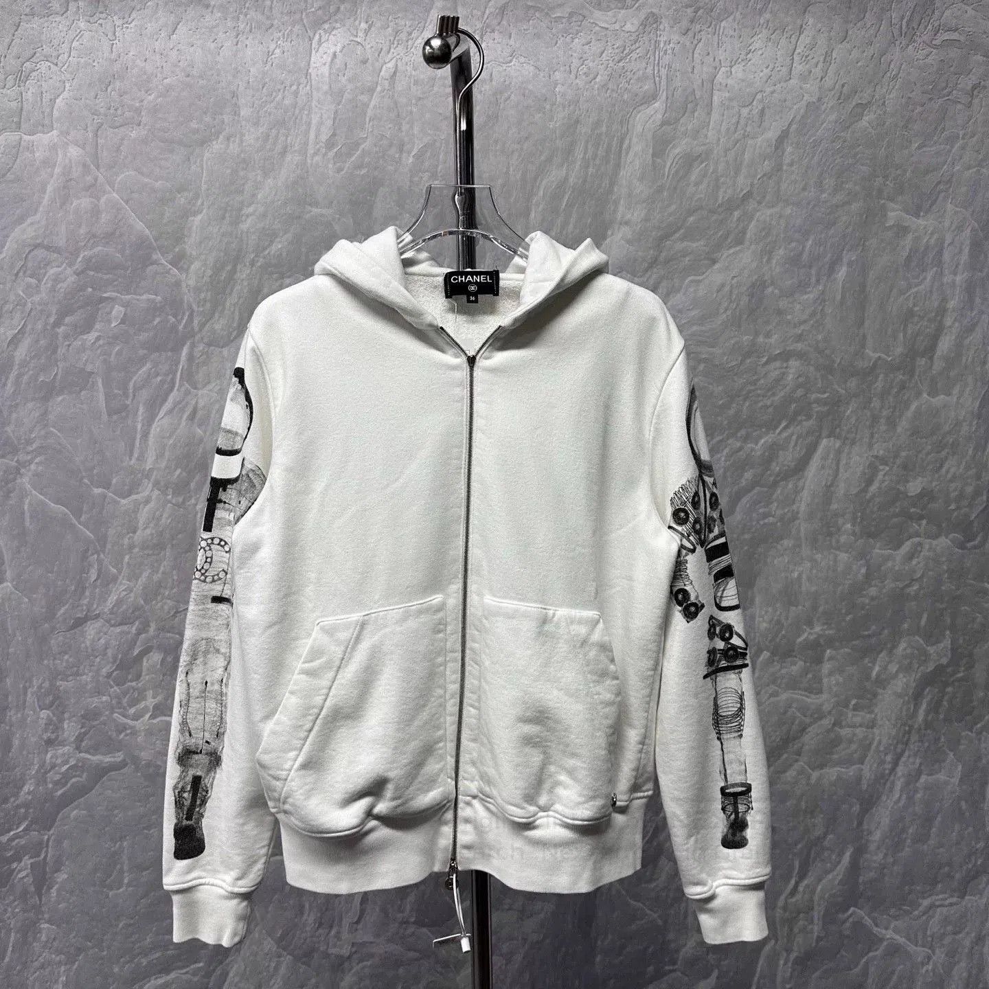 Chanel Chanel Astronaut Print Hooded Jacket. Size US S / EU 44-46 / 1 - 1 Thumbnail