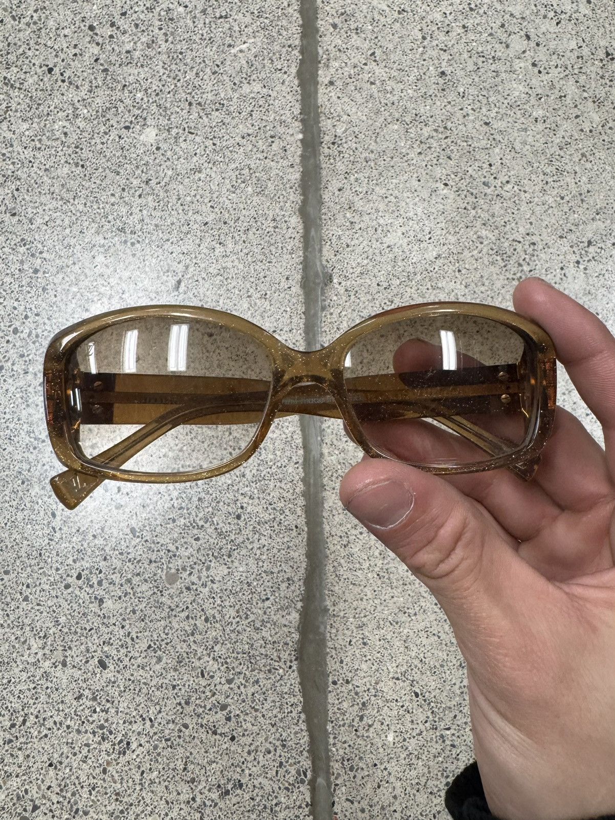 Louis Vuitton Louis Vuitton ‘Honeycomb’ Brown Speckled Sunglasses Size ONE SIZE - 1 Thumbnail