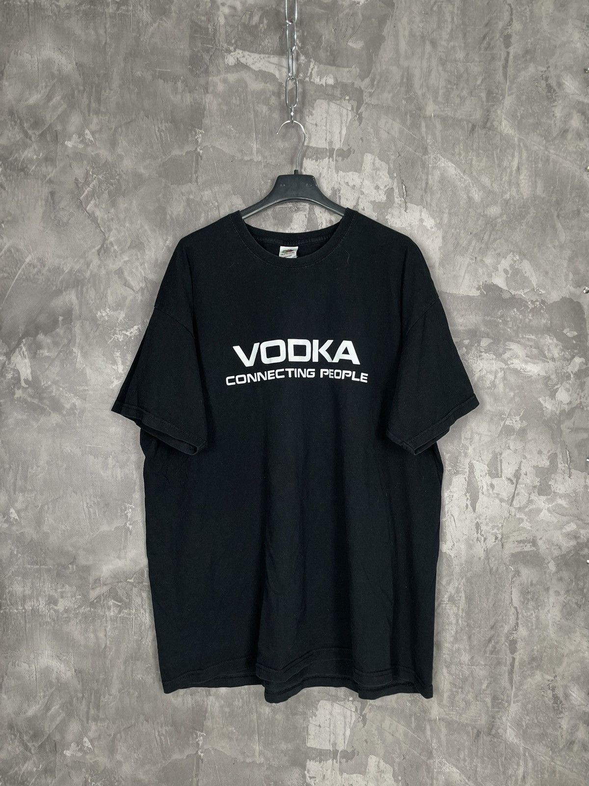 Vintage Vintage 2000s Vodka Connecting People Promo Black Tee Size US XXL / EU 58 / 5 - 1 Thumbnail