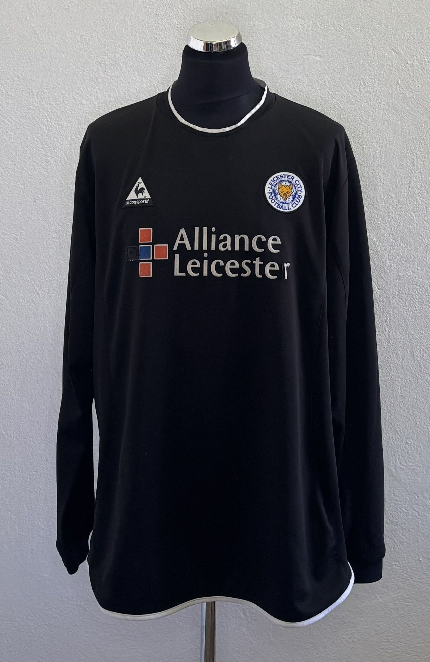 Le Coq Sportif × Vintage Leicester City 2003/2004 Le Coq Sportif Goalkeeper Jersey Size US XL / EU 56 / 4 - 1 Thumbnail