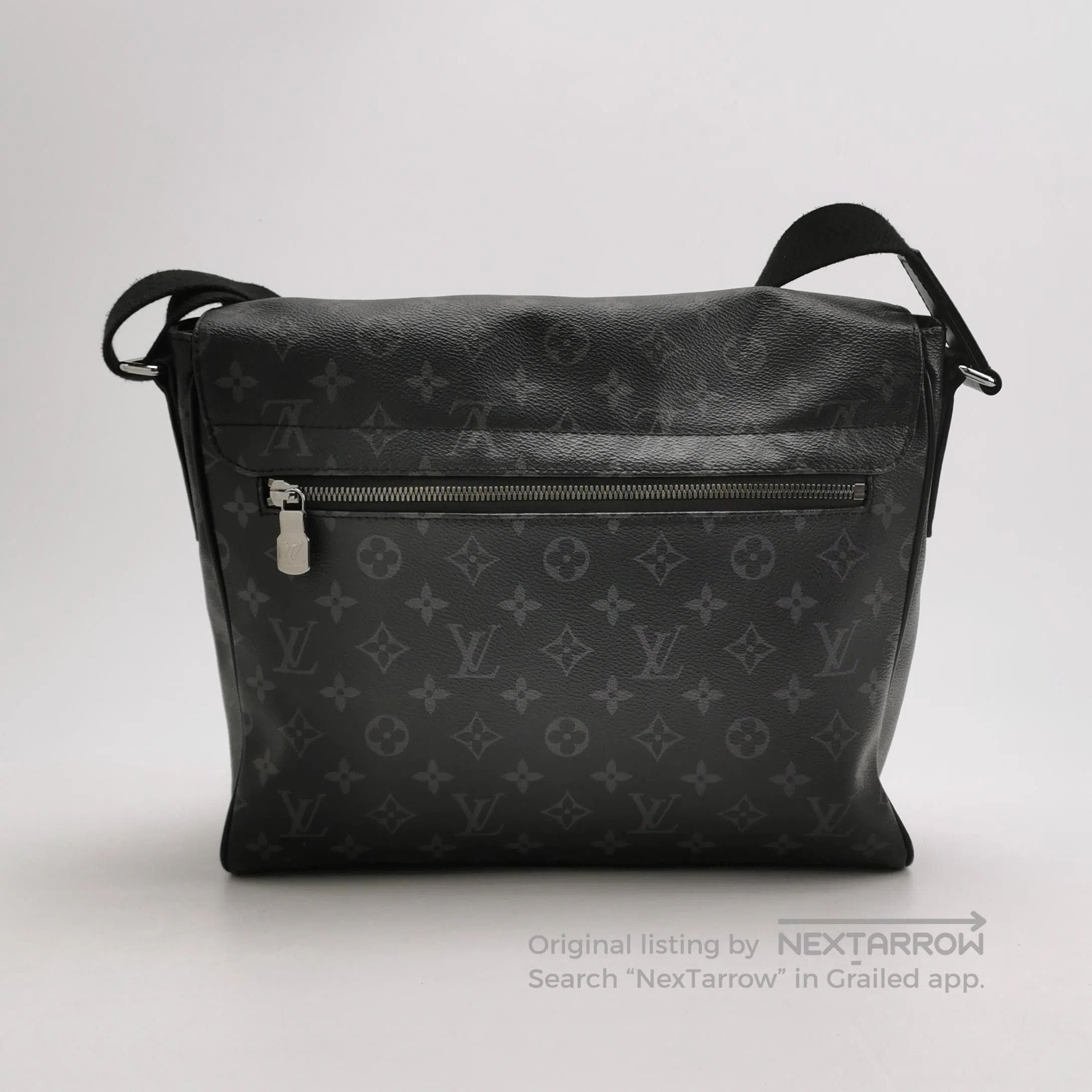 Louis Vuitton Louis Vuitton District Small Monogram Crossbody Bag. Size ONE SIZE - 2 Thumbnail