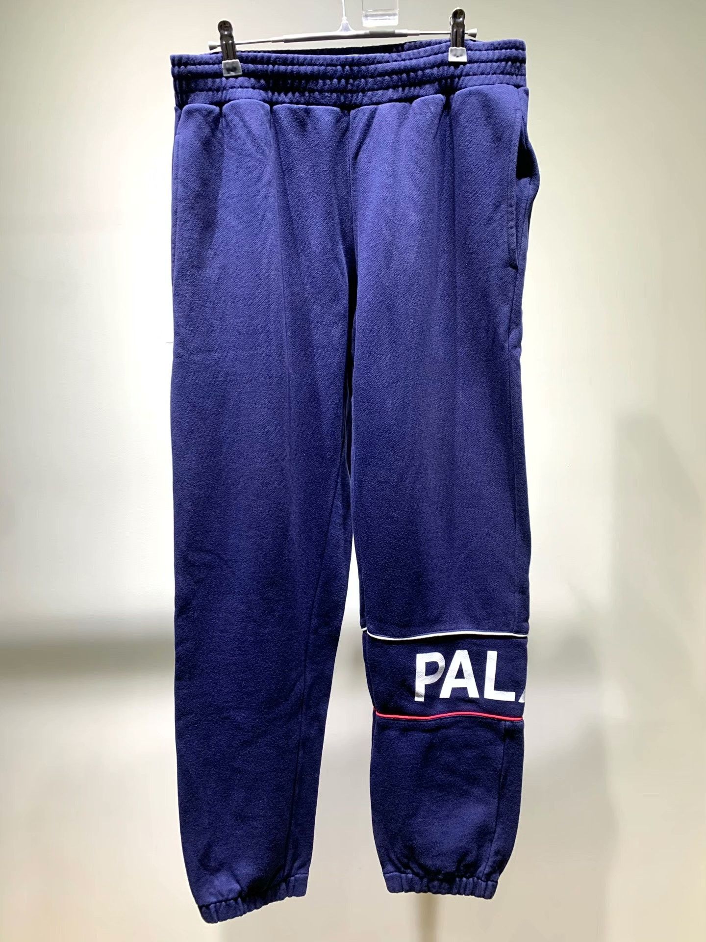 Palace Palace Retro Printed Sweatpants M Women Size 28" / US 6 / IT 42 - 1 Thumbnail