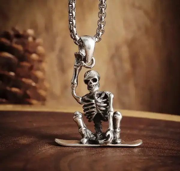 Jewelry Natsumi x Maria Skull On Surfing Pendant Necklace Size ONE SIZE - 7 Thumbnail