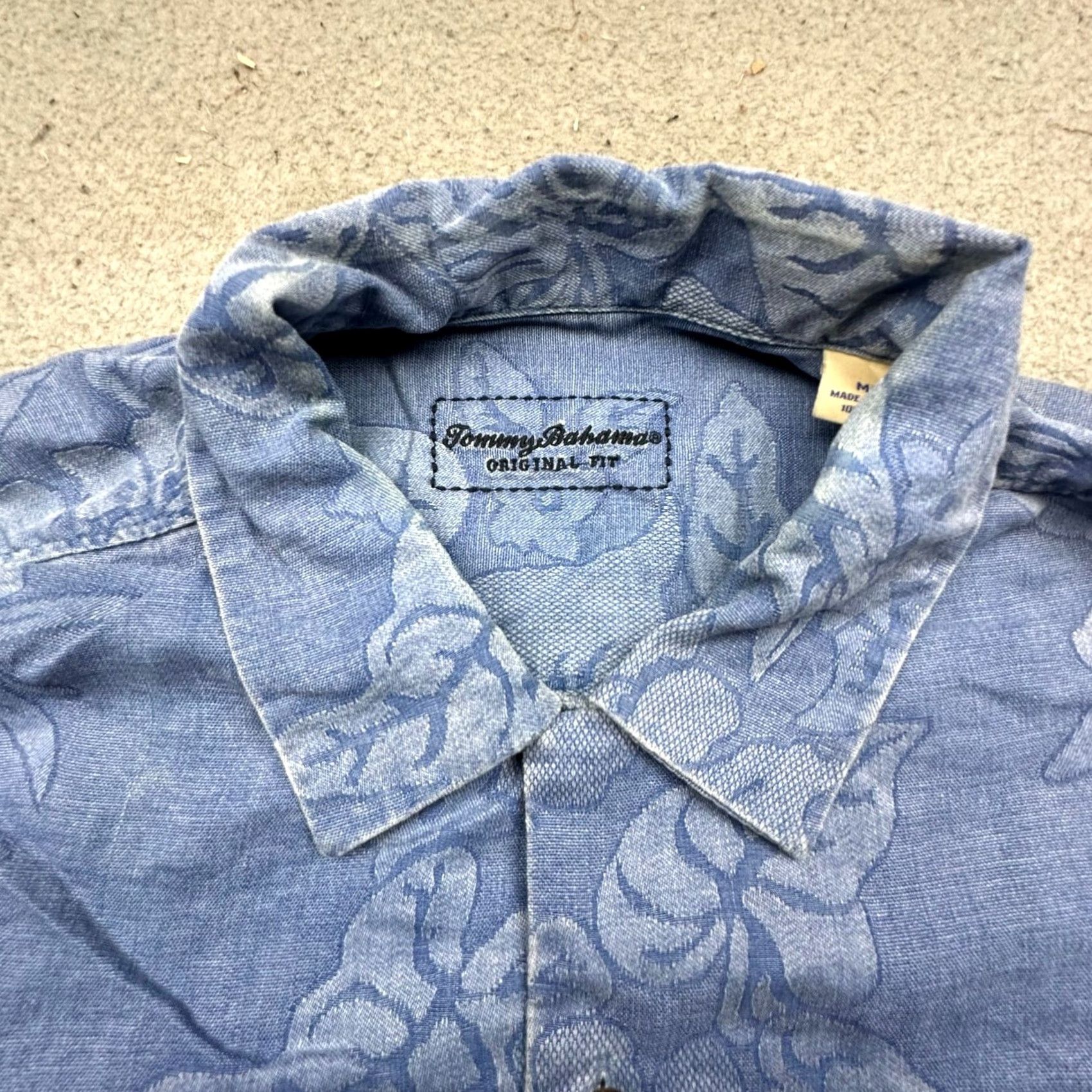 Tommy Bahama Tommy Bahama 100% Silk Floral Hawaiian Short Sleeve Shirt Mens Medium Blue Size US M / EU 48-50 / 2 - 3 Thumbnail