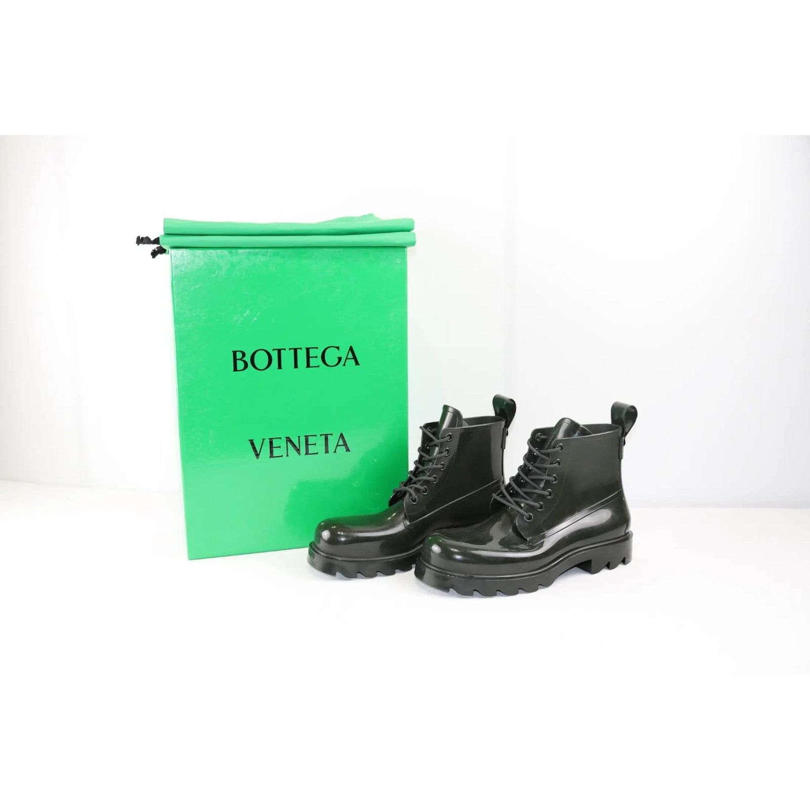 Bottega Veneta o1rshd1 Shiny Rubber Stride Ankle Boots in Bottle Green Size US 8 / EU 41 - 1 Thumbnail