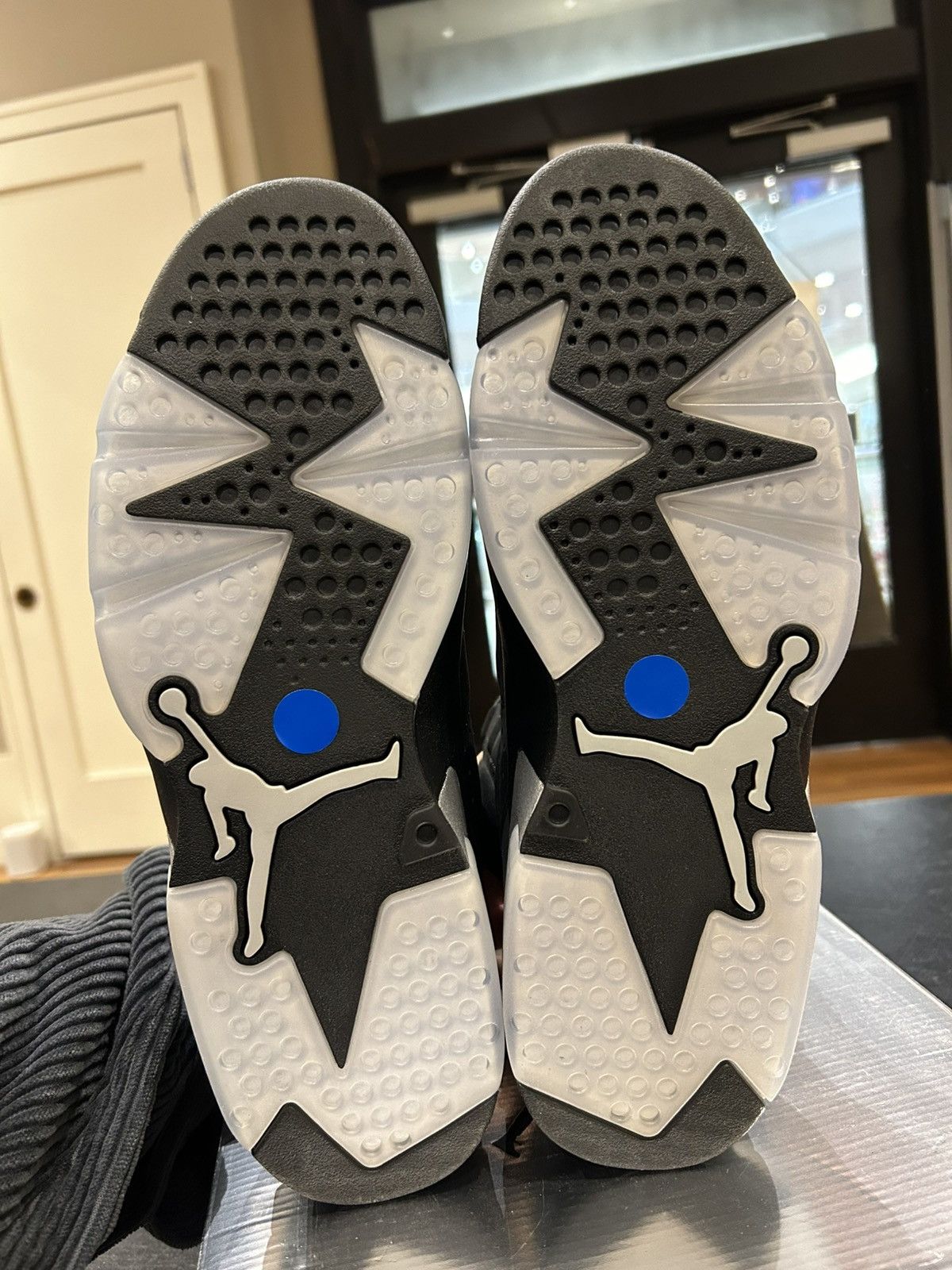 Jordan Brand Jordan 6 Retro ‘Chrome’ Size US 12 / EU 45 - 5 Thumbnail