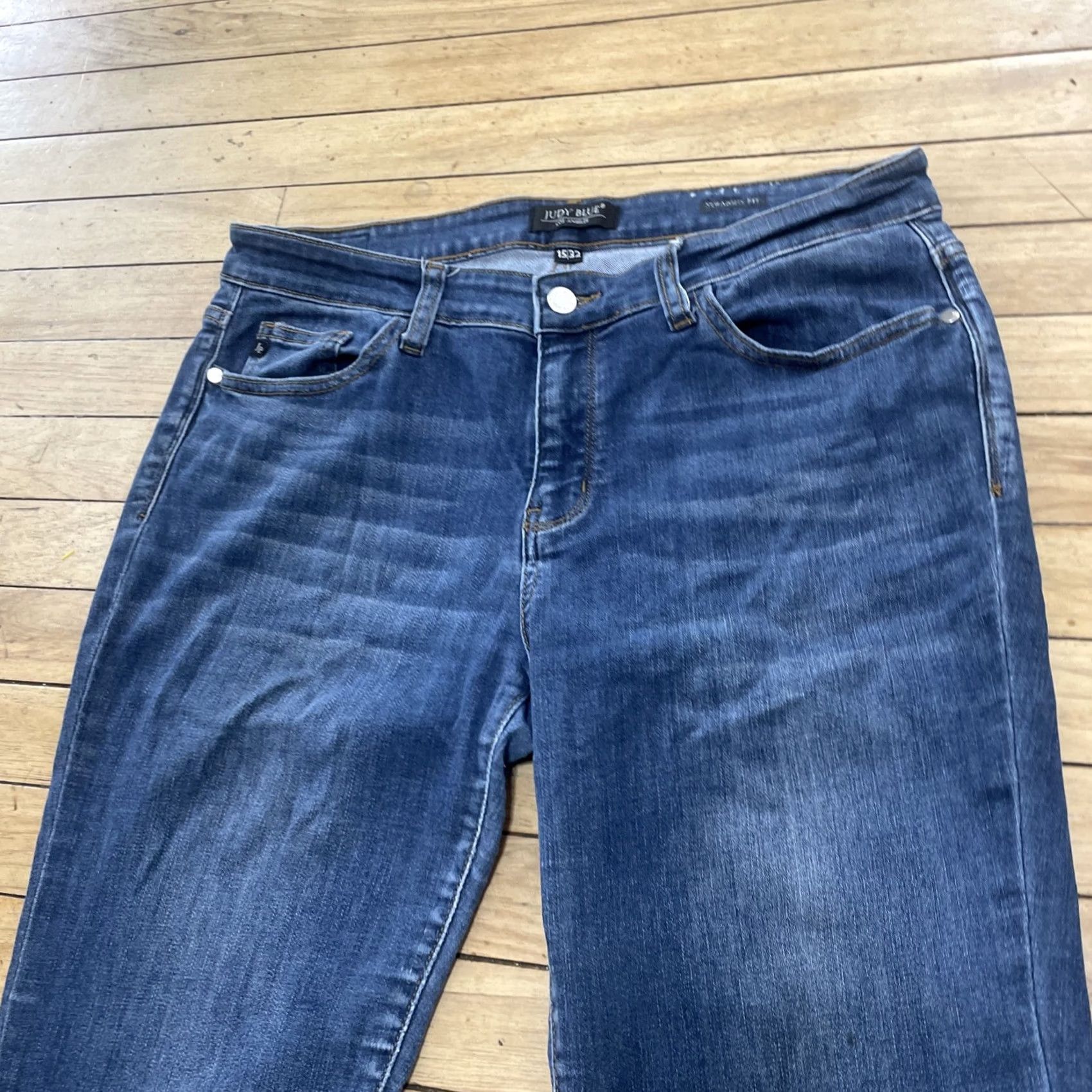Denime Judy Blue Los Angeles Jeans Women 15 32 Straight Mid Stretch Lightweight Denim Jeans Size 36" / US 14 / IT 50 - 3 Thumbnail