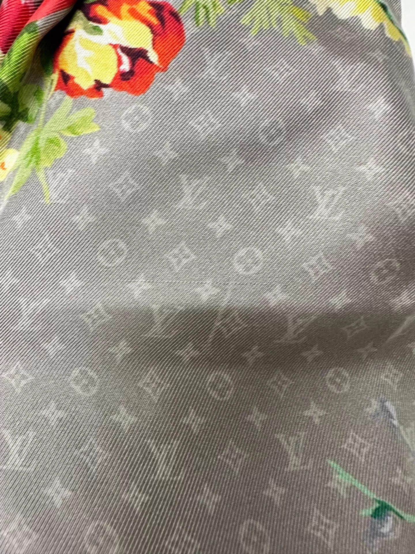Louis Vuitton Louis Vuitton all-over print shirt size 36 Size XS / US 0-2 / IT 36-38 - 8 Thumbnail
