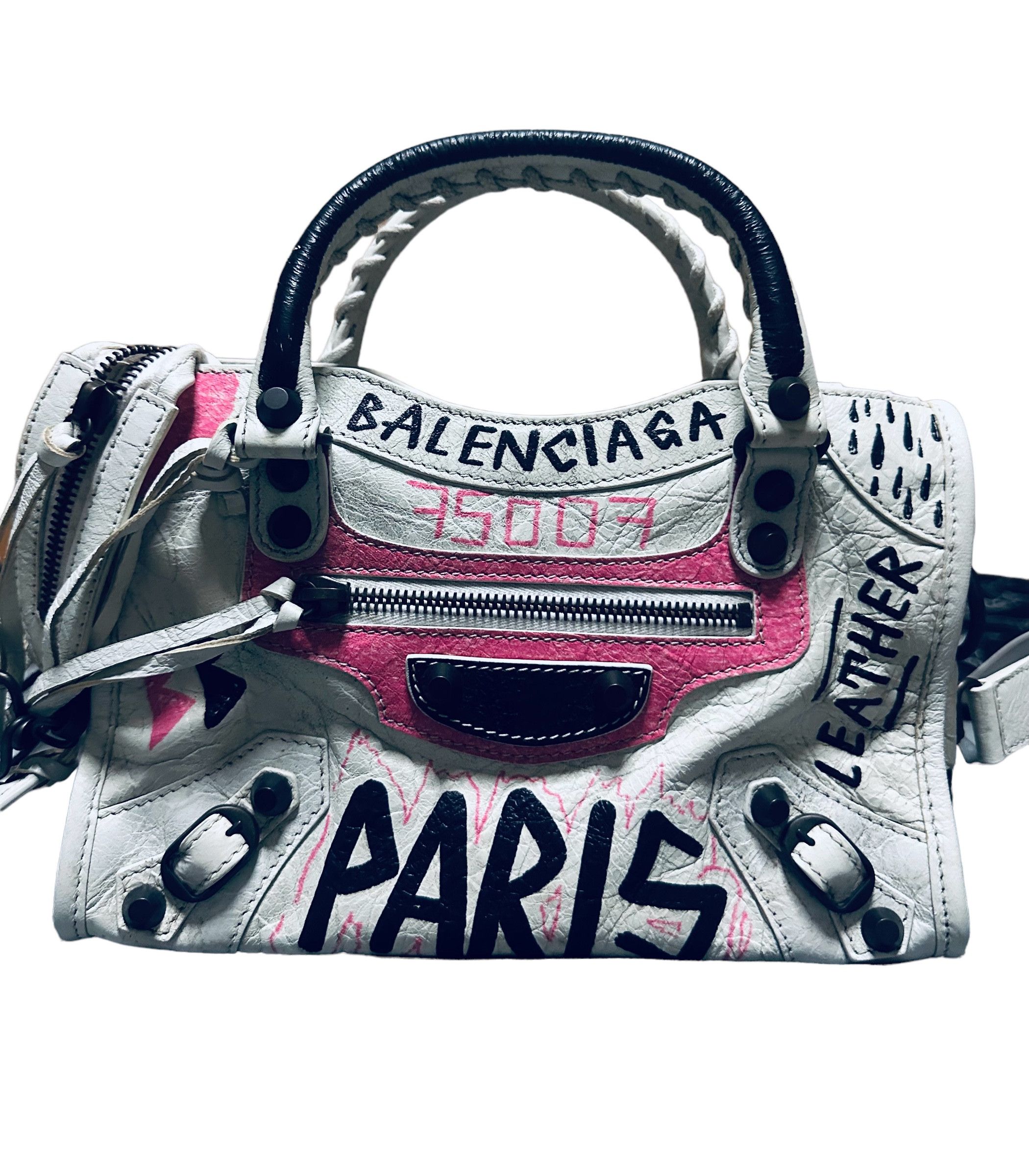 J*J様 BALENCIAGA limited graffiti leather Balenciaga Releases Graffiti Leather Pouch | Hypebae