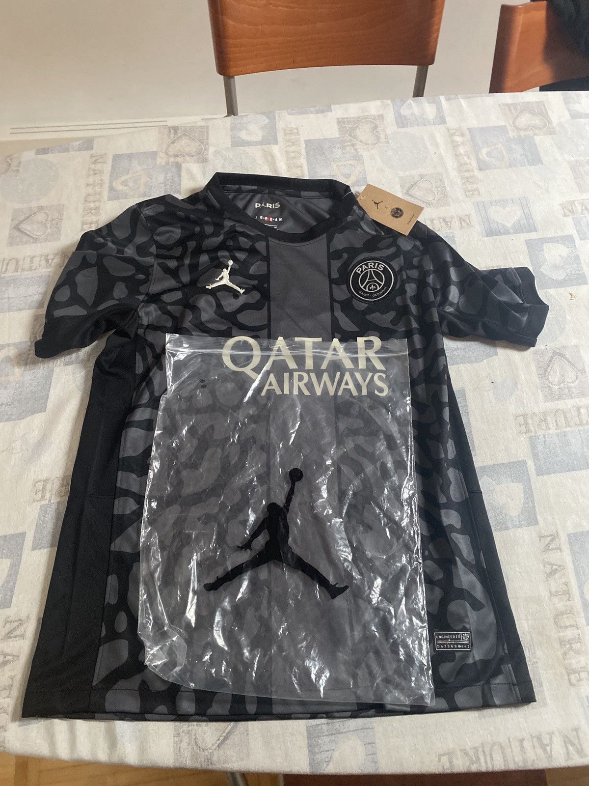 Other Paris saint german Jersey Size US M / EU 48-50 / 2 - 3 Thumbnail
