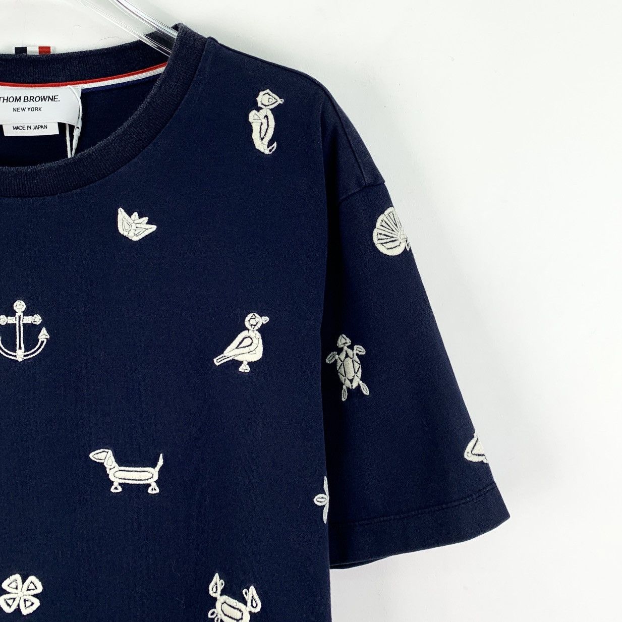 Thom Browne Thom Browne Navy Animal Short Sleeve T-Shirt K26WX Size US L / EU 52-54 / 3 - 3 Thumbnail
