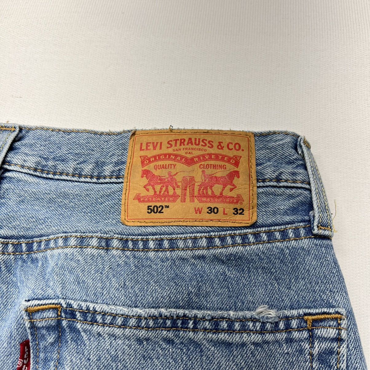 Levi's Levis Jeans Blue 502 Regular Taper Denim Washed Faded Y2K Size US 30 / EU 46 - 14 Thumbnail