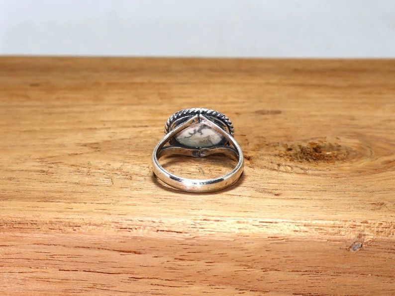 Handmade White Howlite 925 Sterling Silver Ring: Handmade Jewelry Size ONE SIZE - 6 Thumbnail