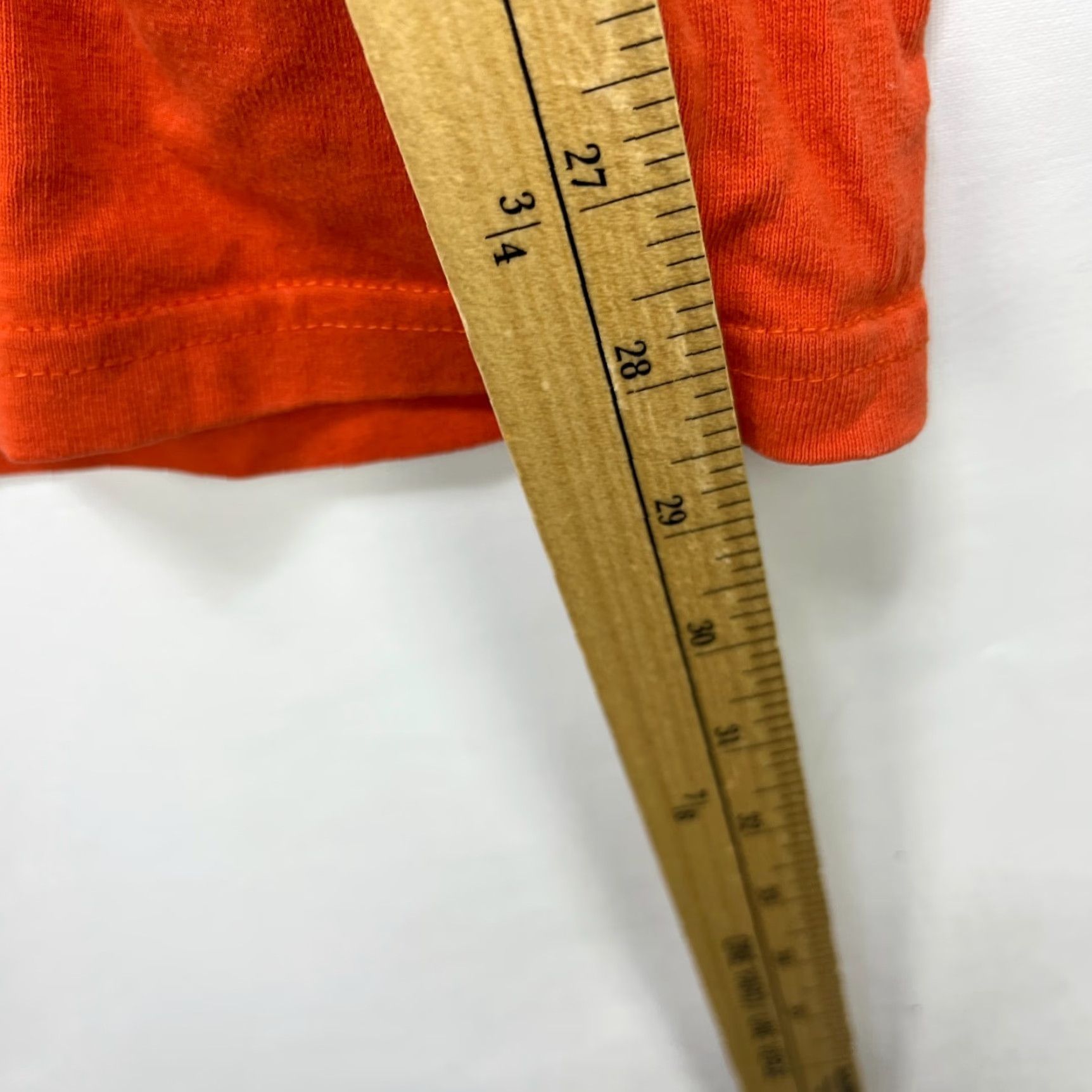 Nike VINTAGE Nike Swoosh Mini Embroidered Y2K T-Shirt Orange Large Size US L / EU 52-54 / 3 - 7 Thumbnail