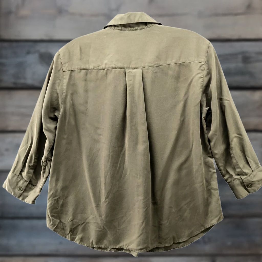Uniqlo Uniqlo Blouse Womens XS Olive Green 3/4 Sleeve Skipper Collar Polyester Blend Rayon Split Neck Button Casual Shirt Size XS / US 0-2 / IT 36-38 - 1 Thumbnail