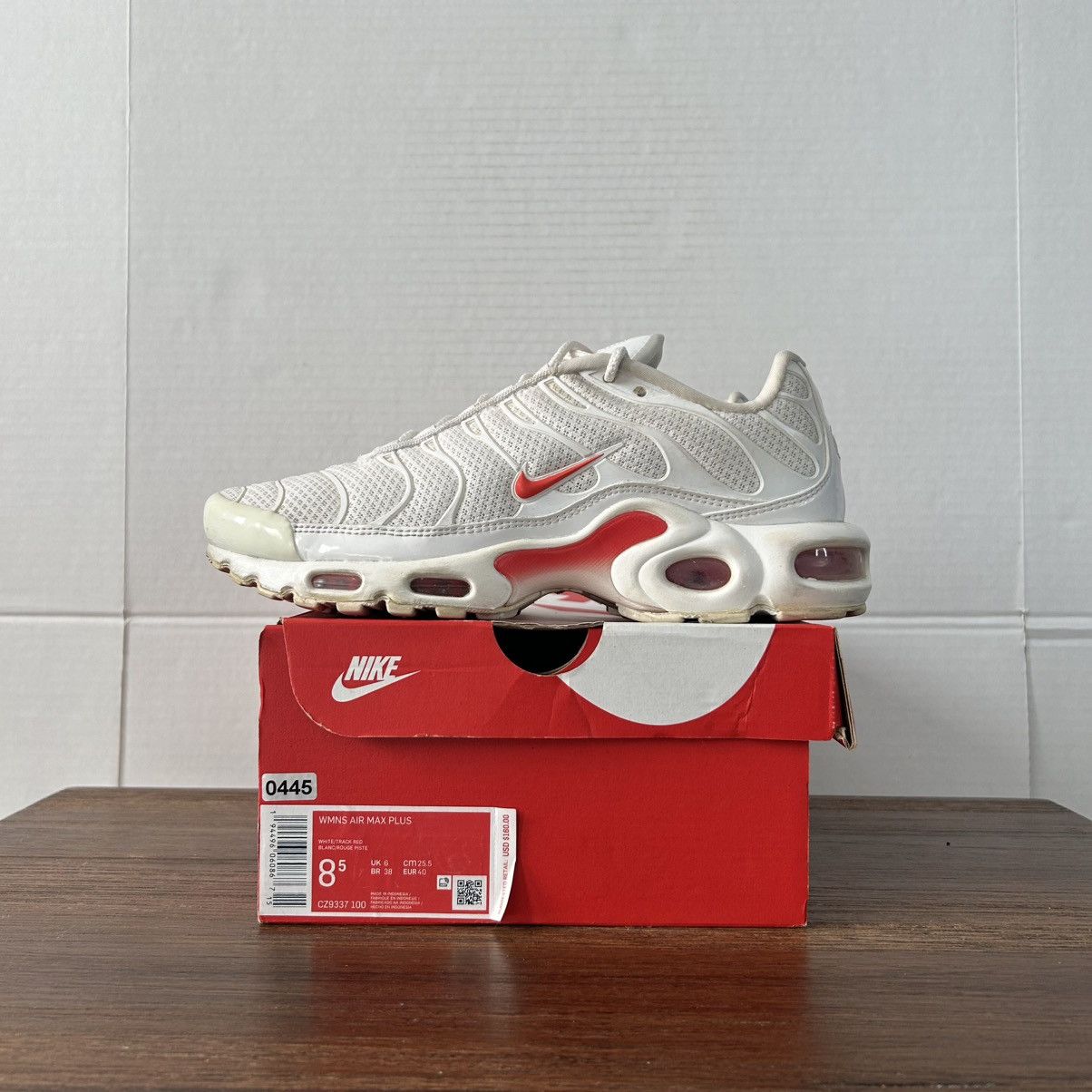 Nike Nike Air Max Plus TN White Red Sneakers Women’s Size 8.5 Size US 8.5 / IT 38.5 - 2 Thumbnail