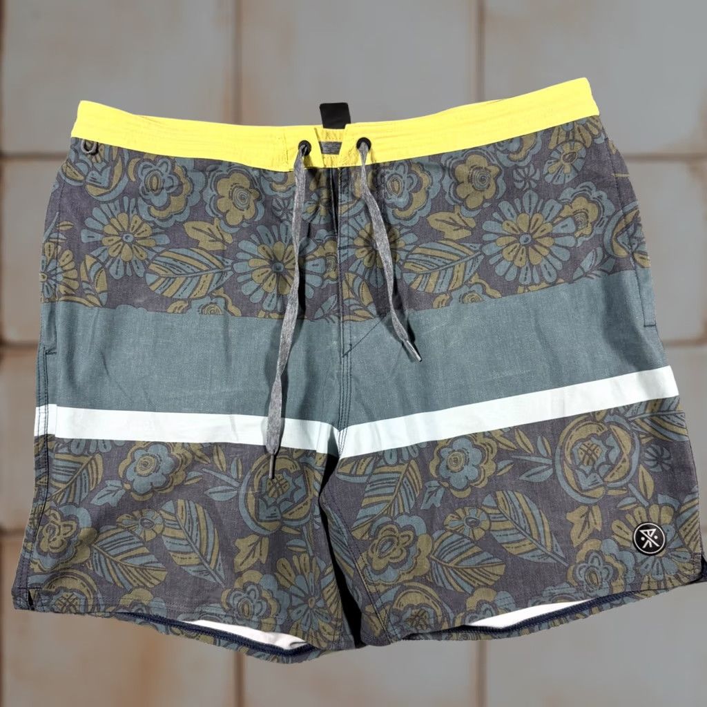 Roark Roark Mens Board Shorts 36 Floral Chiller Series Swim Trunks Color Block Size US 36 / EU 52 - 1 Thumbnail