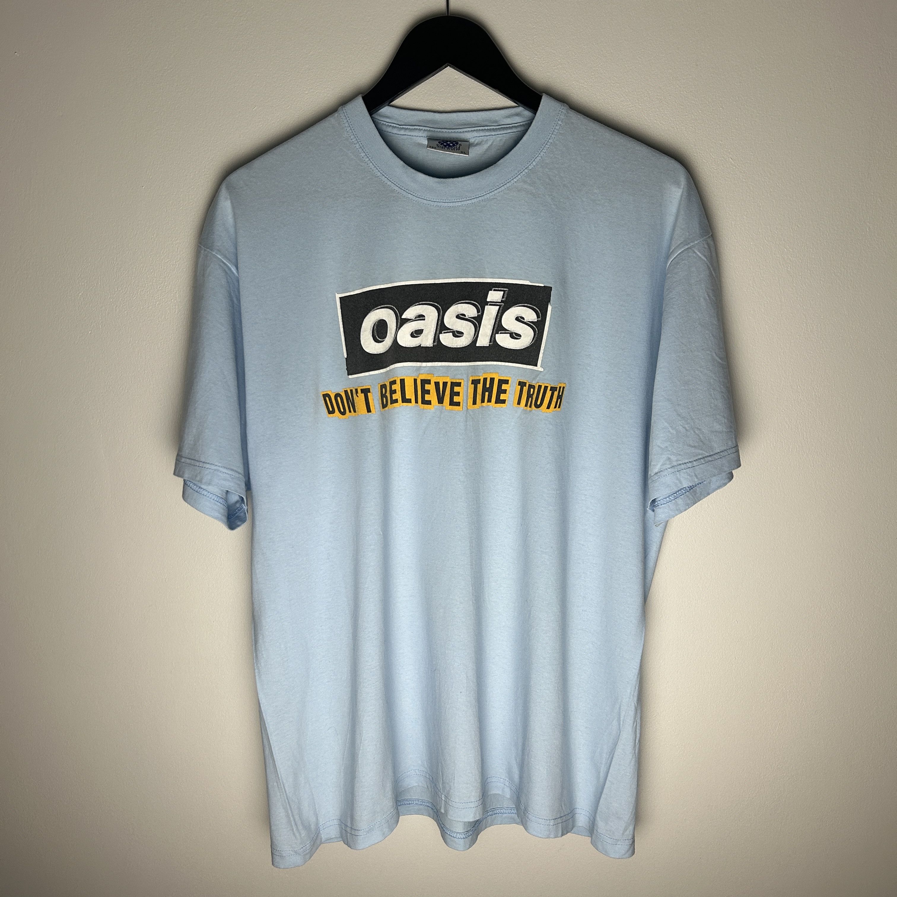 Band Tees Vintage Oasis Don’t Believe The Truth Band T-shirt Size US XL / EU 56 / 4 - 1 Thumbnail