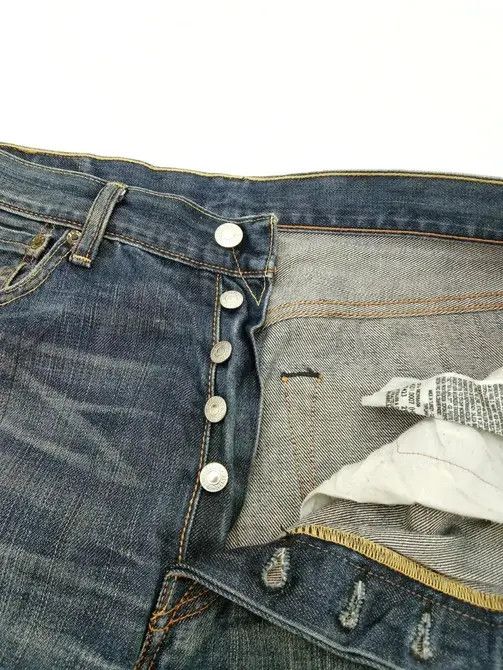 Levi's Vintage Levi's 501 Faded Blue Distressed Jeans 34x31 Size US 34 / EU 50 - 5 Thumbnail