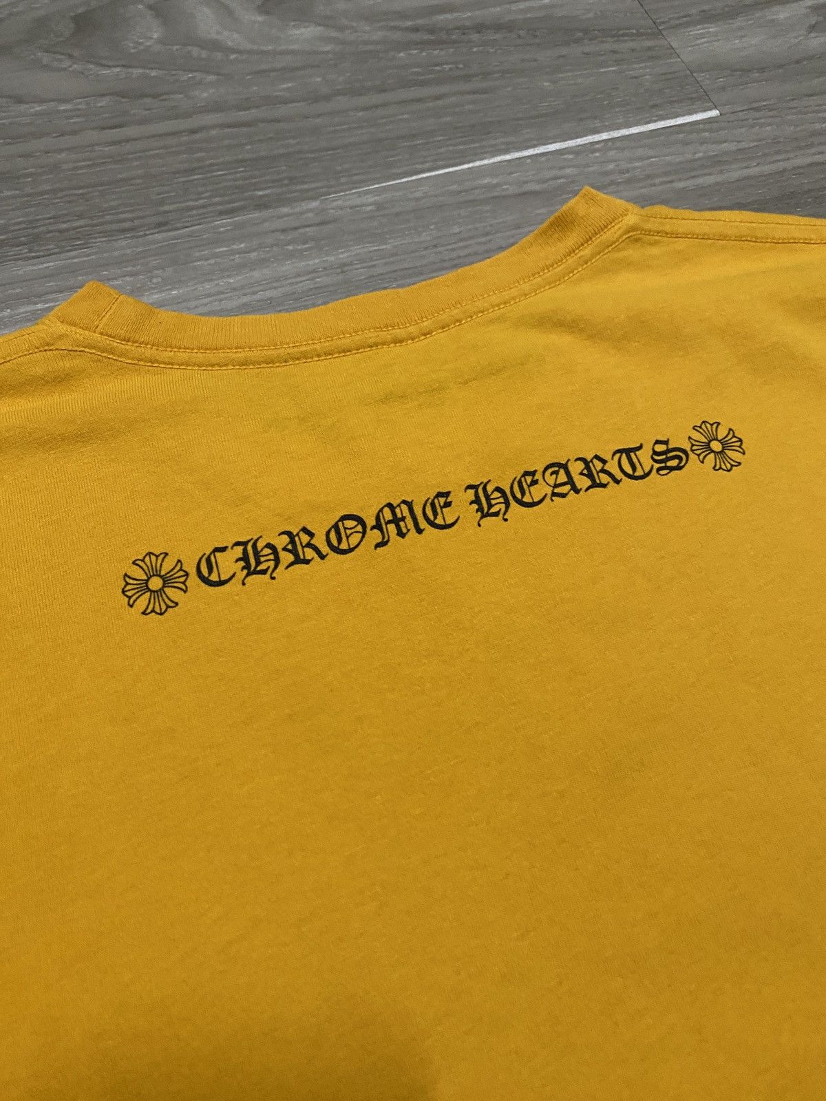Chrome Hearts LIKE NEW RARE - MUSTARD YELLOW CROSS PLUS CHROME HEARTS TEE Size US M / EU 48-50 / 2 - 2 Thumbnail