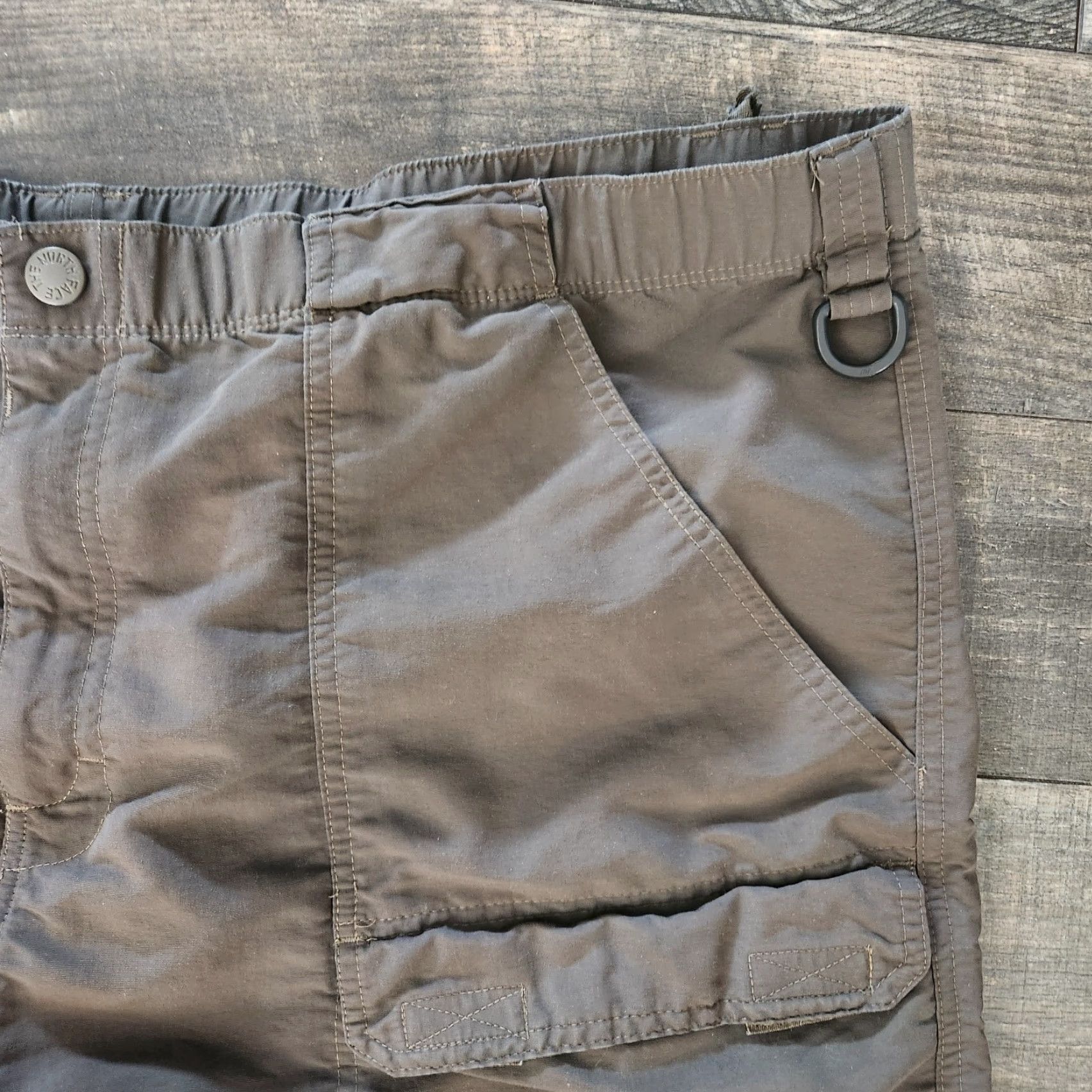 The North Face North Face Convertible Pants Mens 2XL 44x32 Green Zip Off Legs Fishing Hiking Cargo Breathable Quick Dry Outdoor Mens Size US 39 - 6 Thumbnail