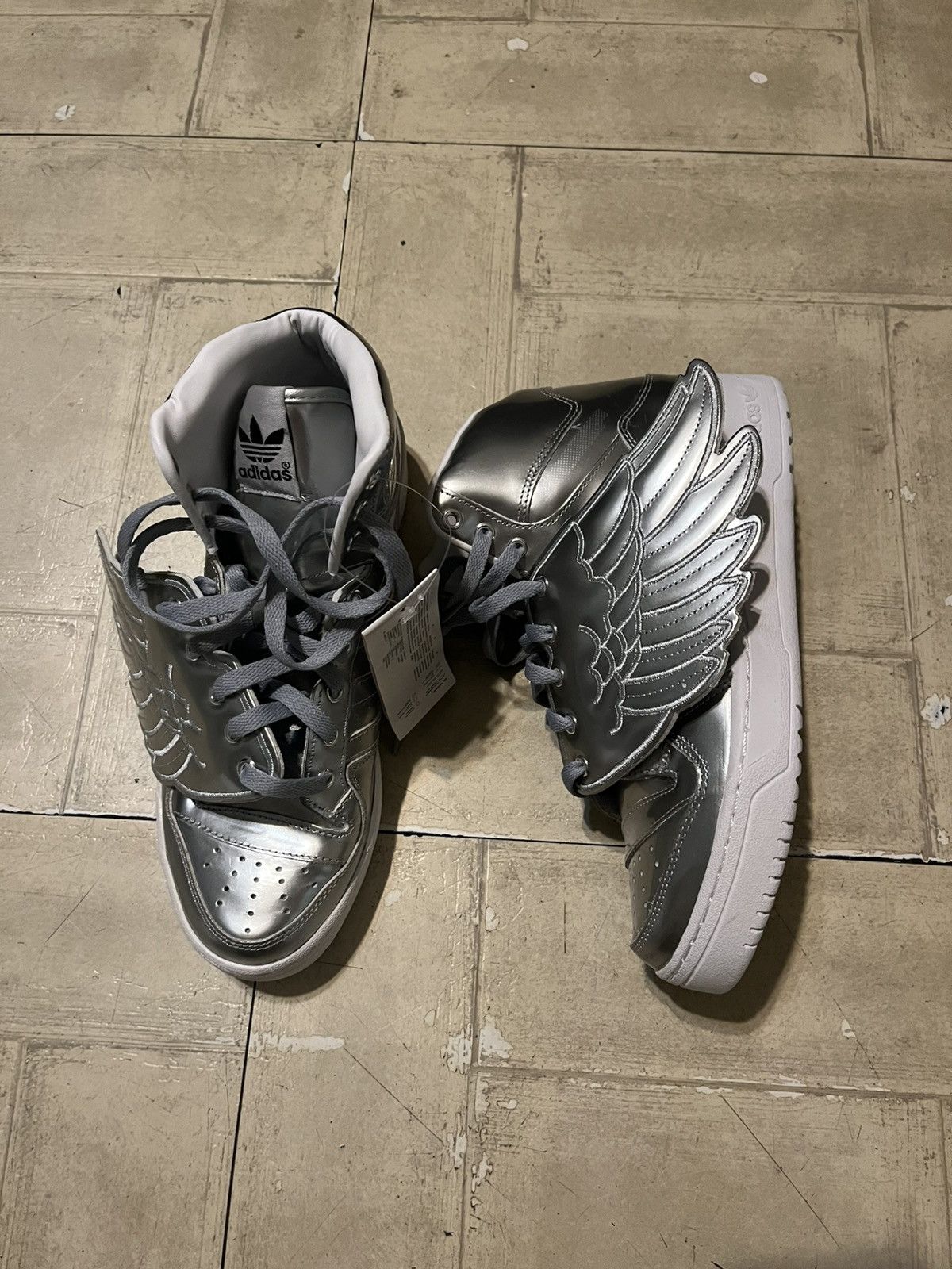 Adidas × Jeremy Scott Adidas Jeremy Scott Metallic silver wings size 8.5 with box Size US 8.5 / EU 41-42 - 2 Thumbnail