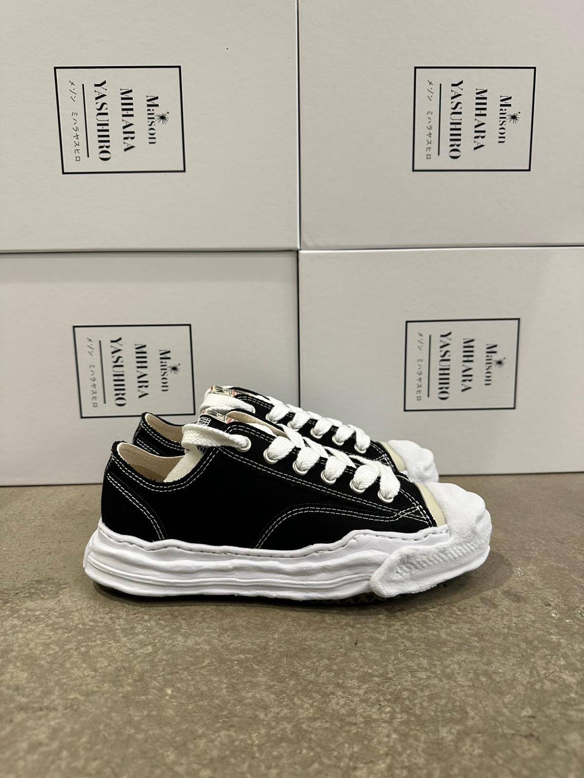 Maison MIHARA YASUHIRO MAISON MIHARA YASUHIRO - Hank Low Black Sneakers Size US 6 / EU 39 - 1 Thumbnail