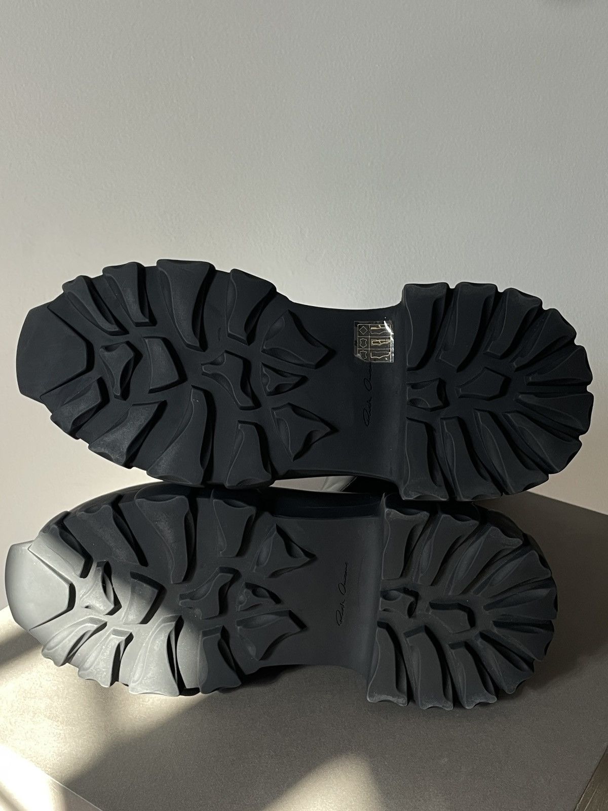 Rick Owens Rick Owens beatle bozo tractor boots Size US 8 / IT 38 - 4 Thumbnail