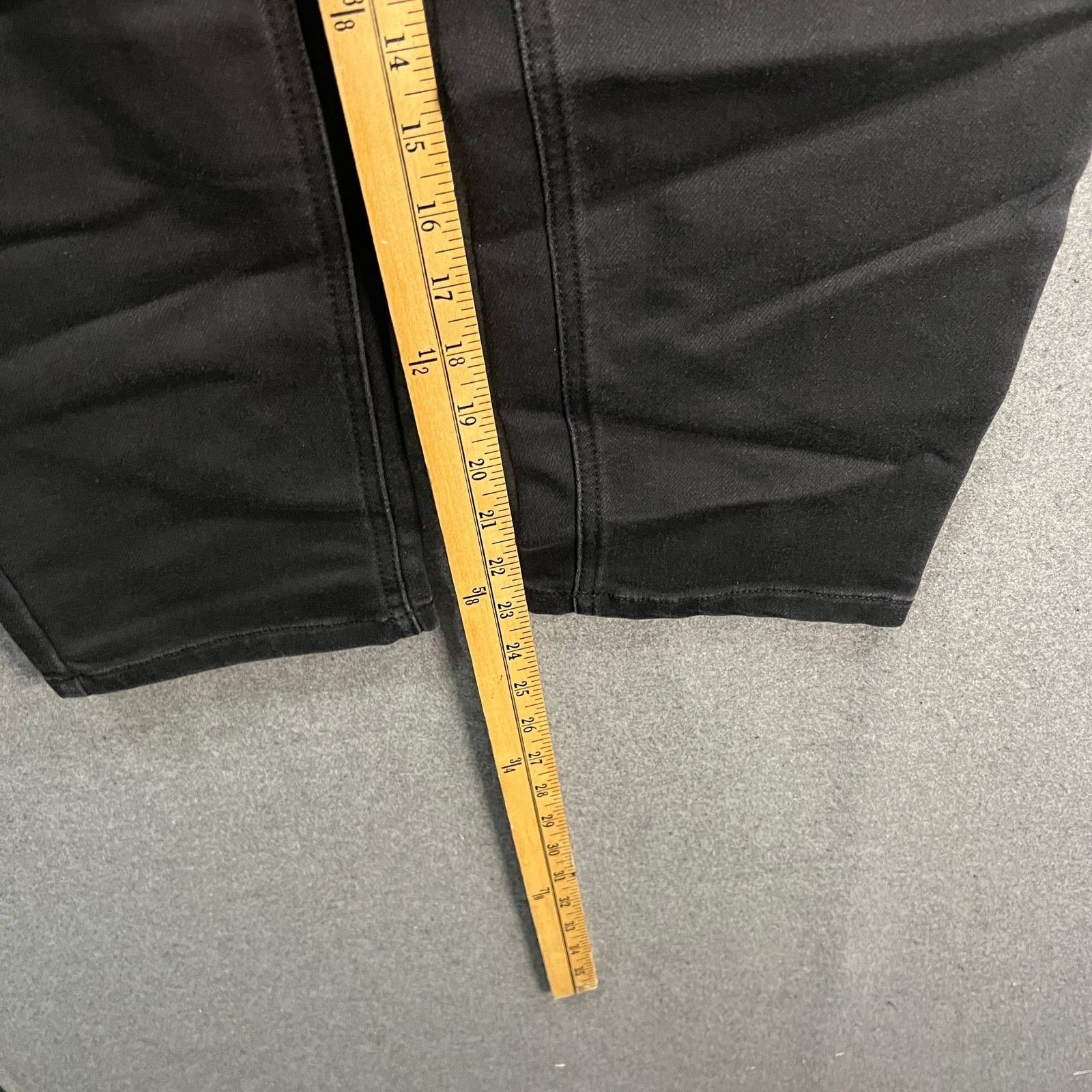 Other Isaac Mizrahi Live! Regular Black Divine Denim Crop Slim Size 40" / US 18 - 10 Thumbnail