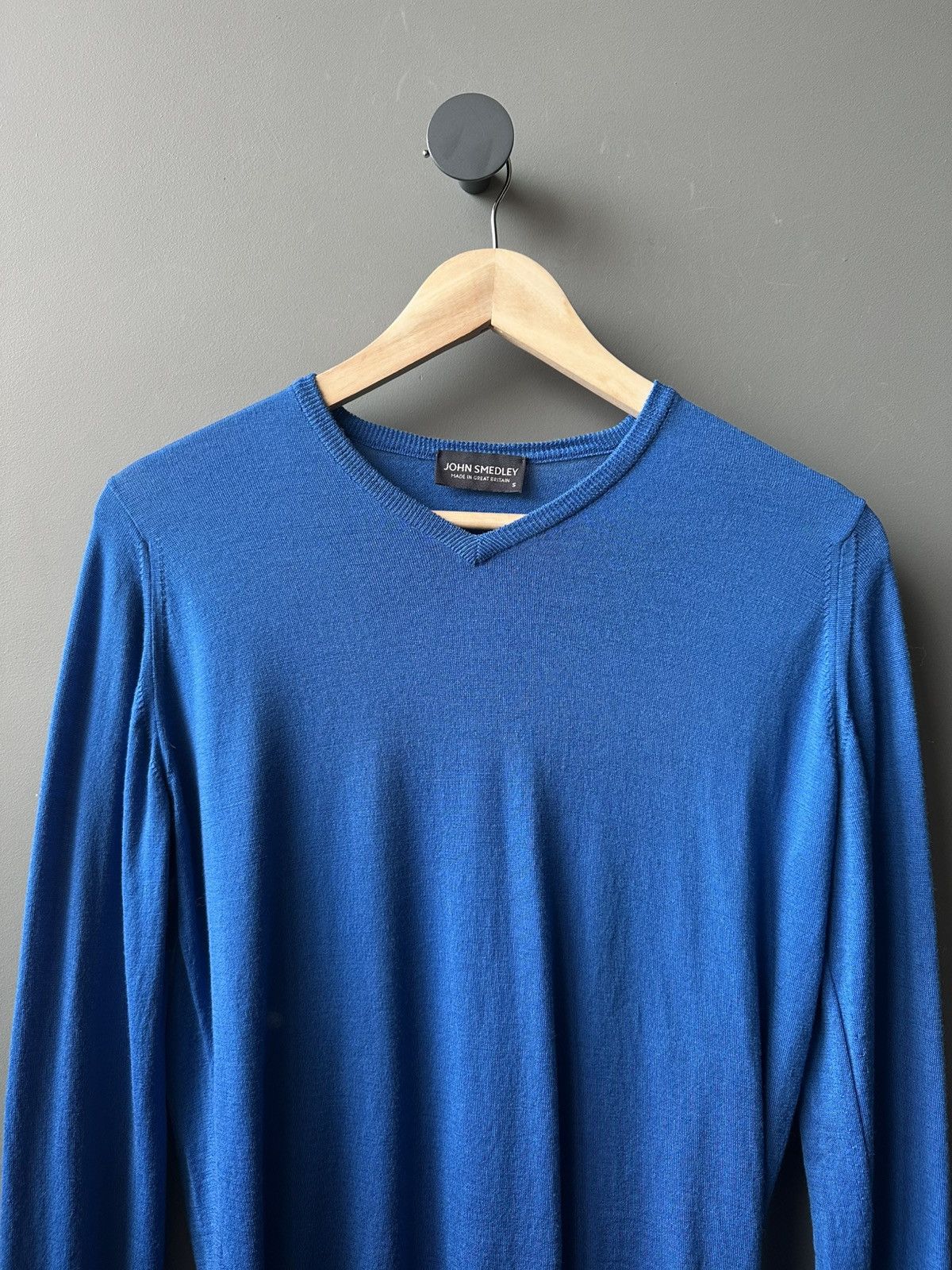 John Smedley John Smedley V-Neck Merino Wool Sweater Size S Size US S / EU 44-46 / 1 - 2 Thumbnail