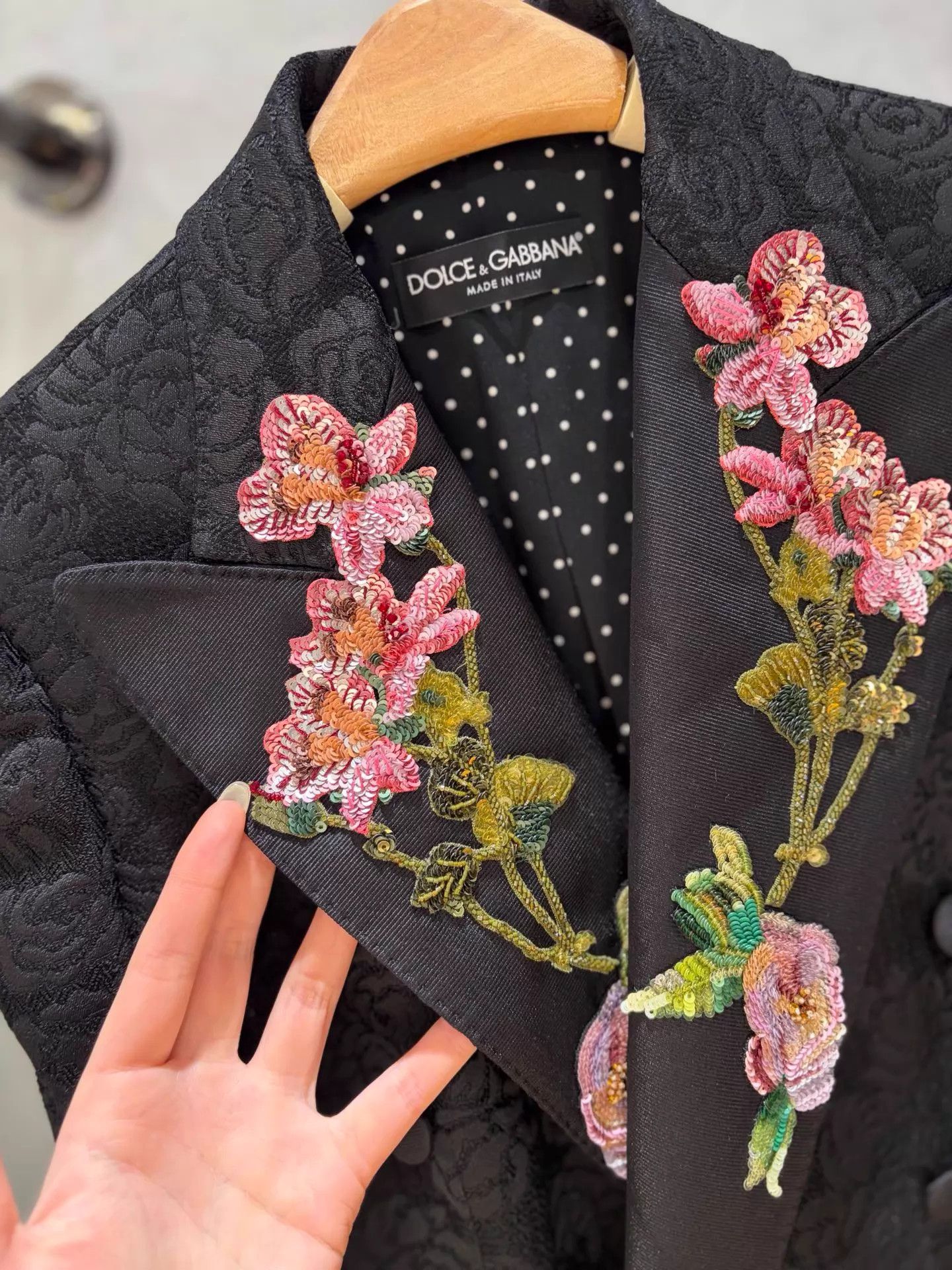 Dolce & Gabbana DG Runway blazer sequin floral embossed NWT 40 Size S / US 4 / IT 40 - 3 Thumbnail