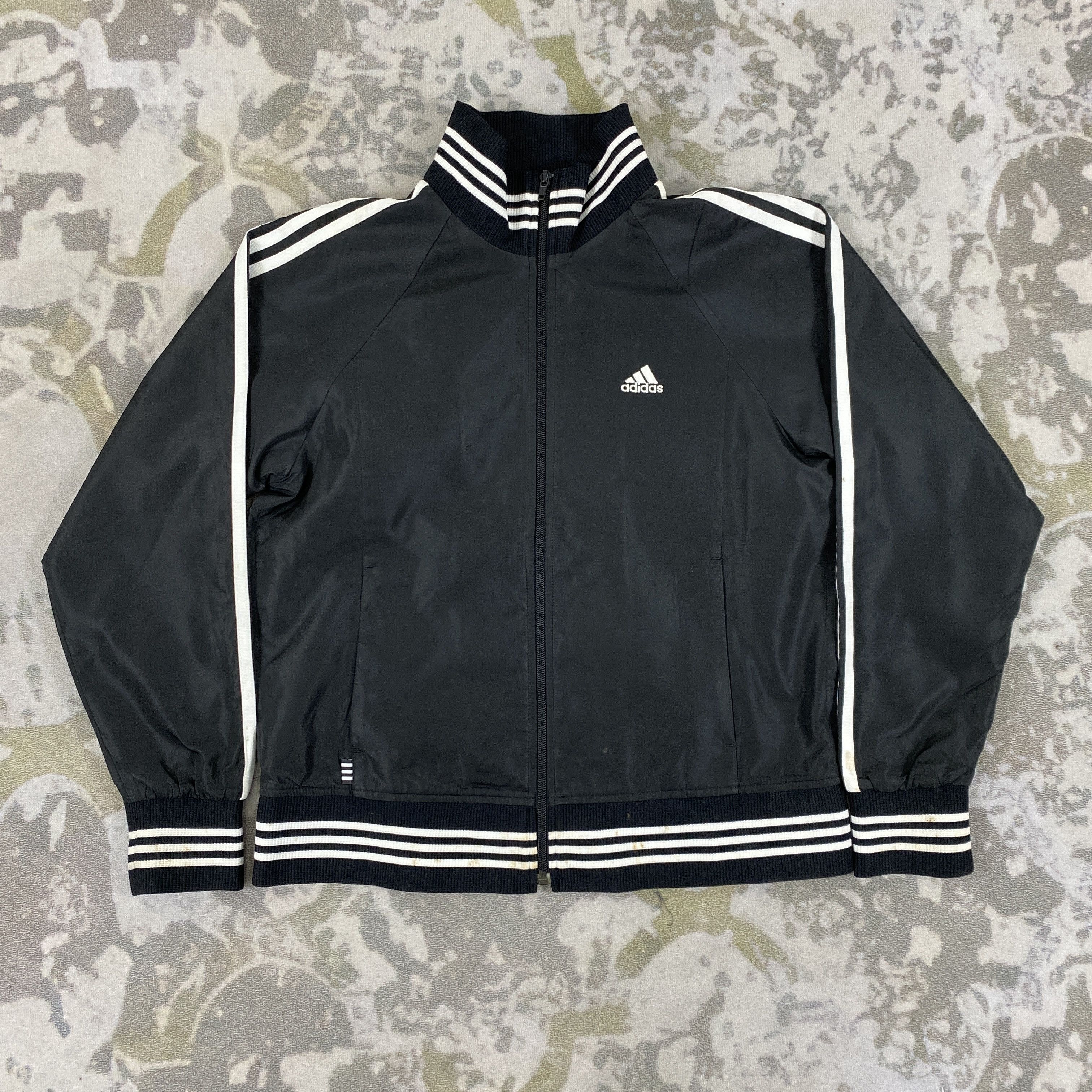 Adidas Vintage Adidas Track Medium Light Jacket- J388 Size US M / EU 48-50 / 2 - 1 Thumbnail