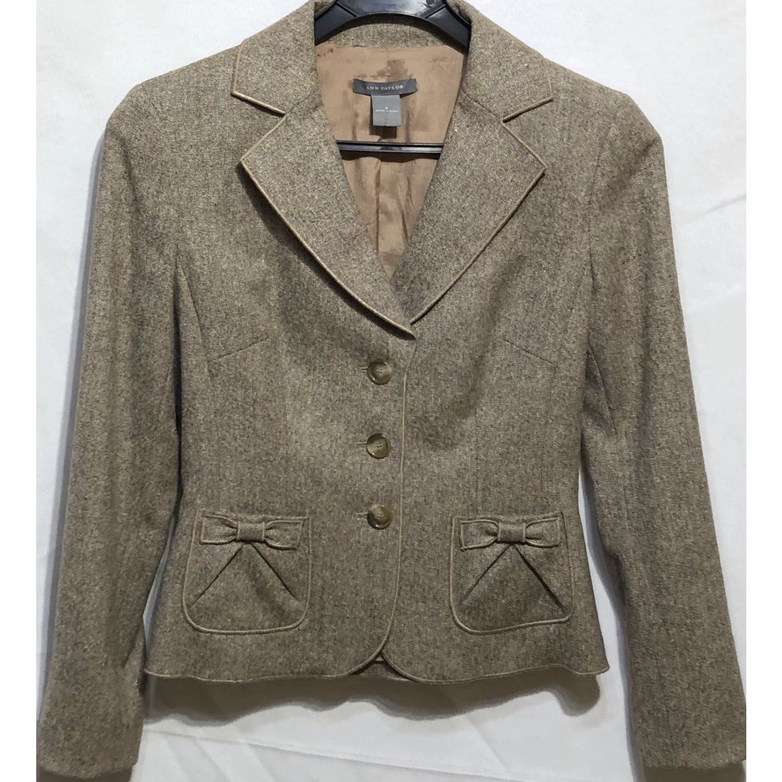 Ann Taylor VINTAGE Ann Taylor Blazer Jacket Pant Wool Suit 4 Lt Brown Bow Pockets Office Career Women 2pc Set Fit Regular Lined Wool Fall Spring Summer Winter"} Size 27" / US 4 / IT 40 - 3 Thumbnail