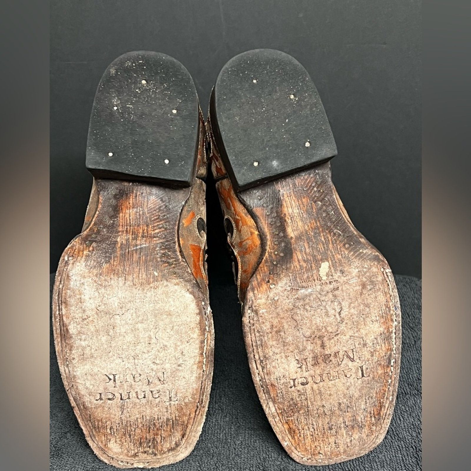 Cowboy Equipment Tanner Mark Jaw Dropper Hand Tooled Leather Boots Womens 8.5 Size US 8.5 / IT 38.5 - 7 Thumbnail