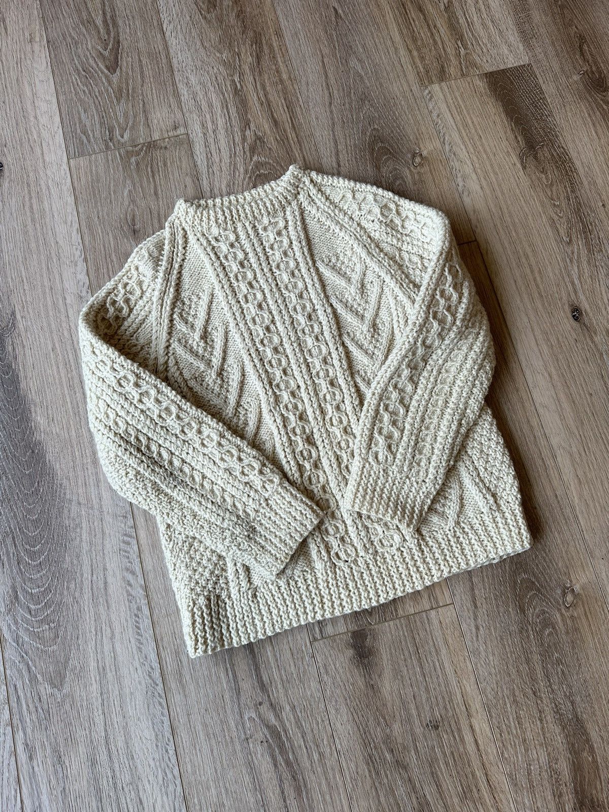 Vintage Vintage Ireland Wool Cable Knit Sweater Size XS / US 0-2 / IT 36-38 - 2 Thumbnail